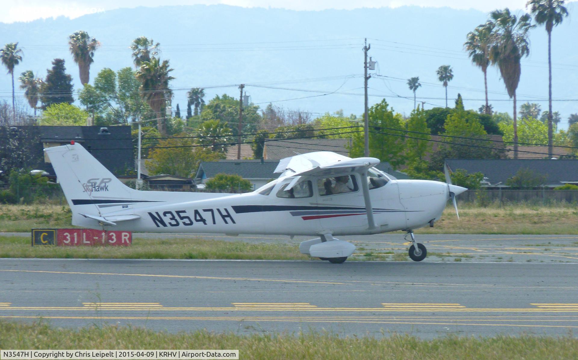 N3547H, Cessna 172S C/N 172S8886, A local Cessna 172S (TRADE WINDS AVIATION, CA) rolling down 31R after flying VFR around the bay area at Reid Hillview Airport, CA.