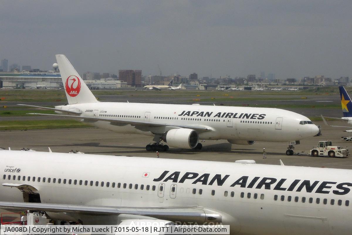 JA008D, 1998 Boeing 777-289 C/N 27640, At Haneda