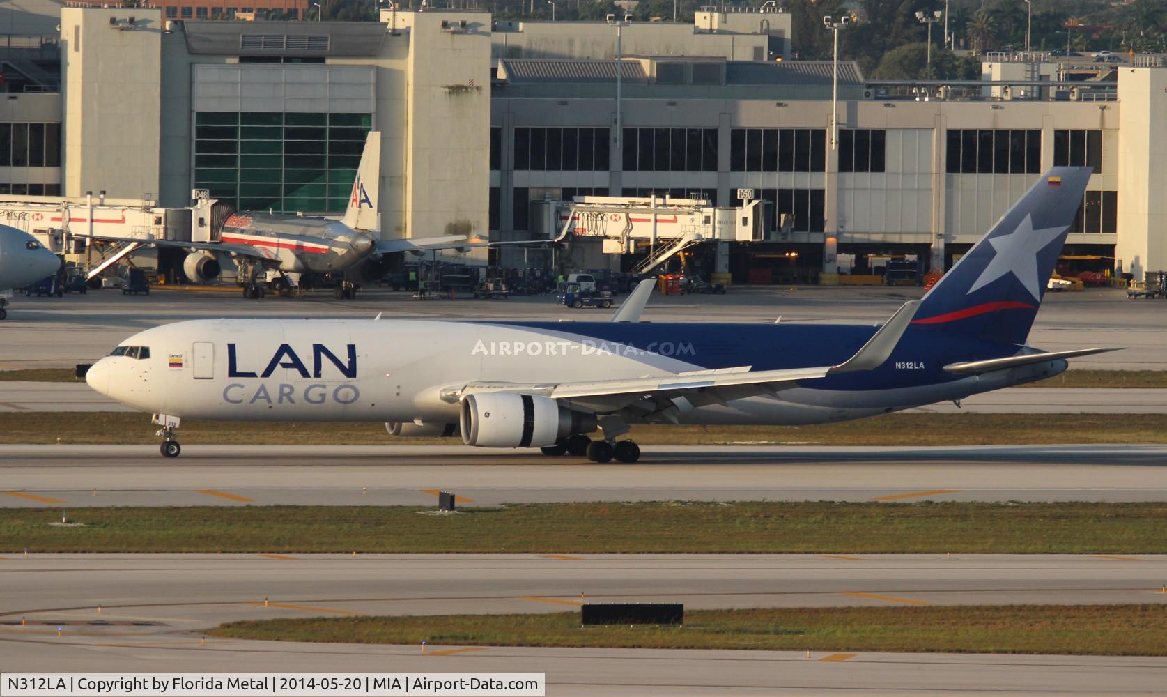 N312LA, 2001 Boeing 767-316F C/N 32572, LAN 767-300F