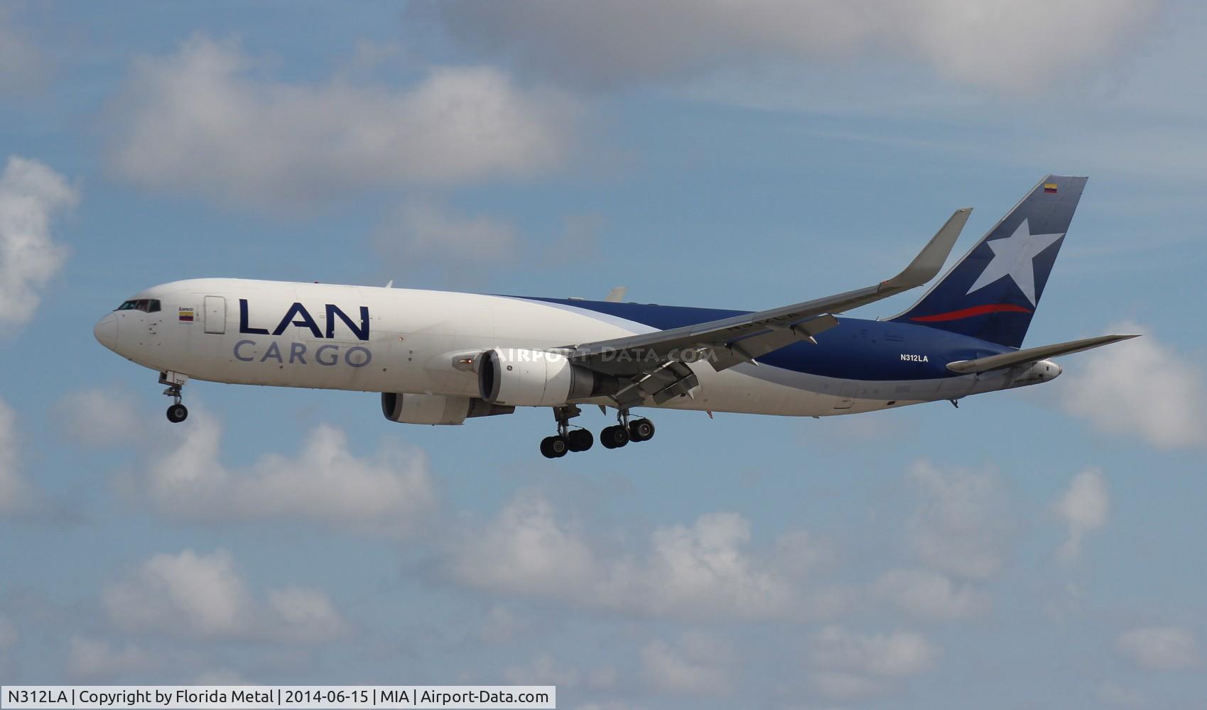 N312LA, 2001 Boeing 767-316F C/N 32572, LAN 767-300F
