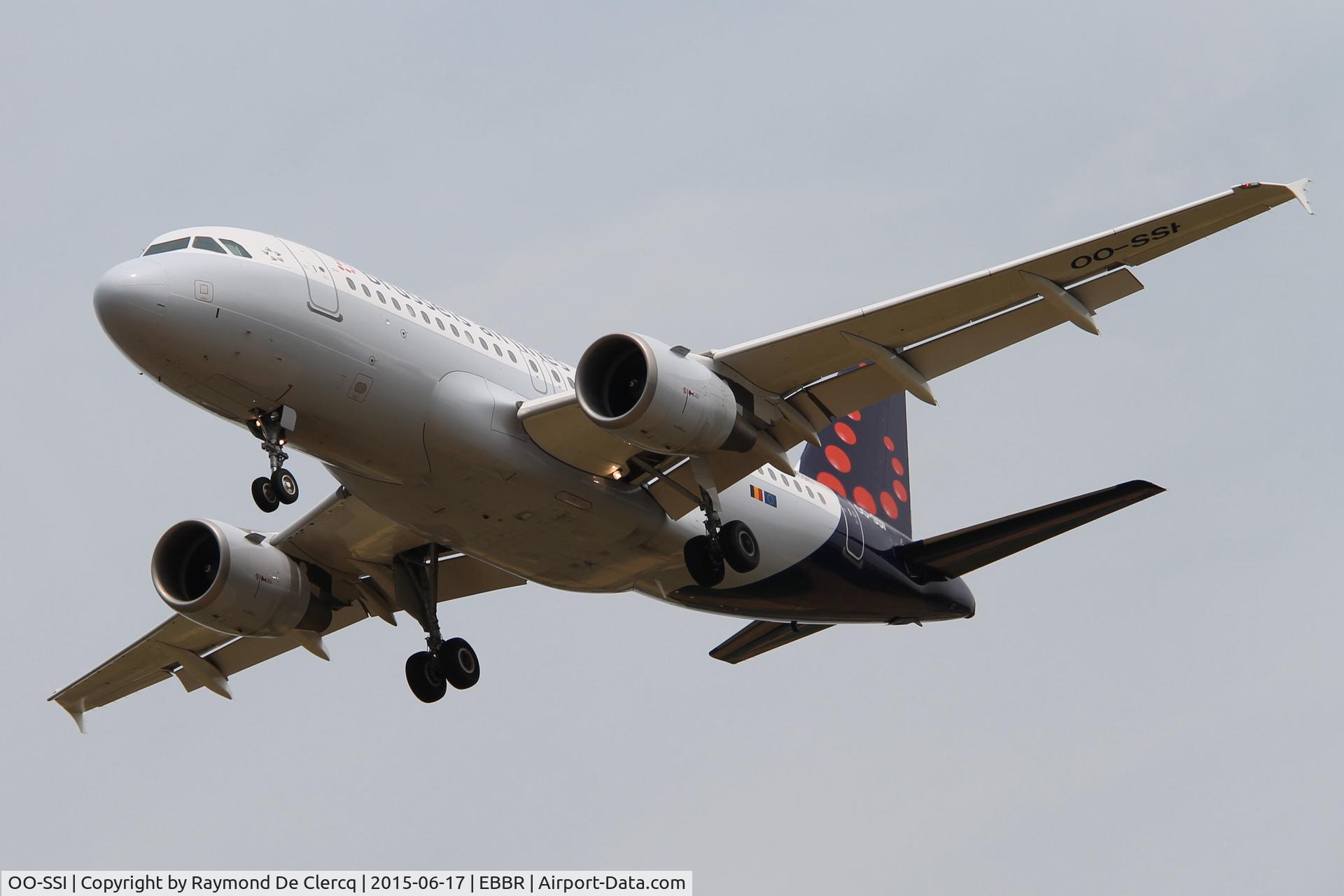 OO-SSI, 2009 Airbus A319-112 C/N 3895, Landing at Brussels.