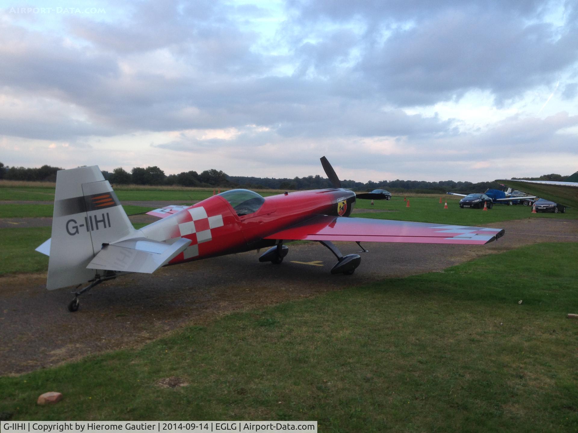 G-IIHI, 2008 Extra EA-300SC C/N SC008, G-IIHI @ Panshanger