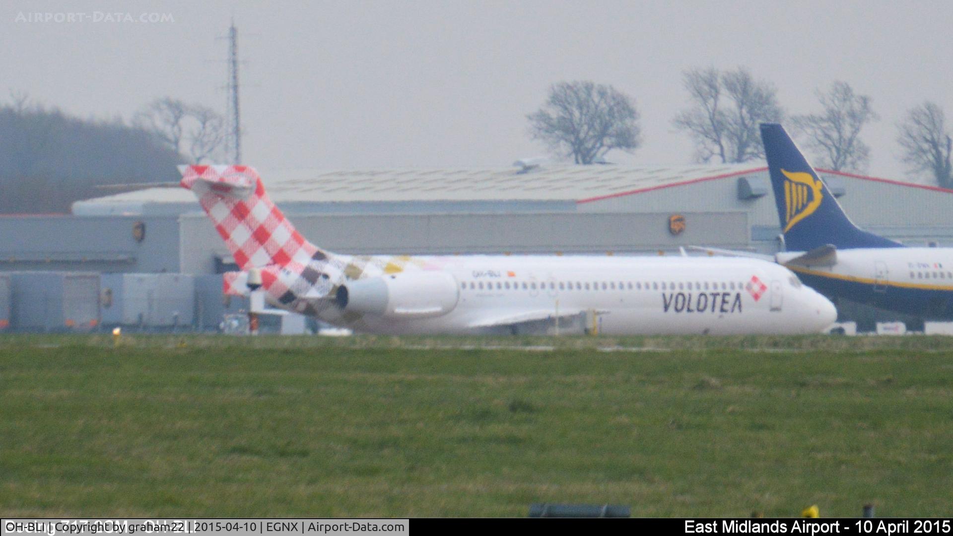 OH-BLI, 2000 Boeing 717-2CM C/N 55061, OH-BLI after a re-paint into Volotea colours
Taken from long range