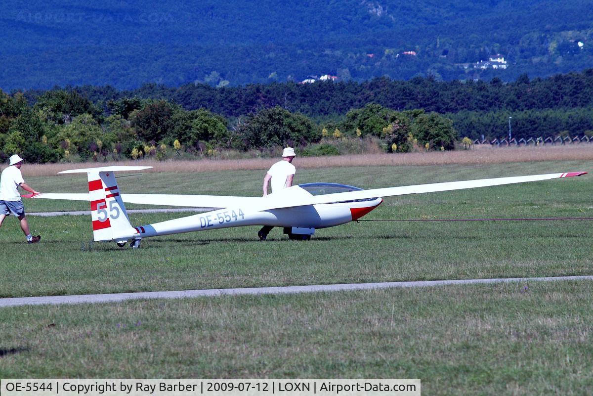 OE-5544, 1993 Glaser-Dirks DG-300 C/N 3E-438, Glaser-Dirks DG-300 Club Elan [3E-438] Wiener Neustadt-West~OE 12/07/2009