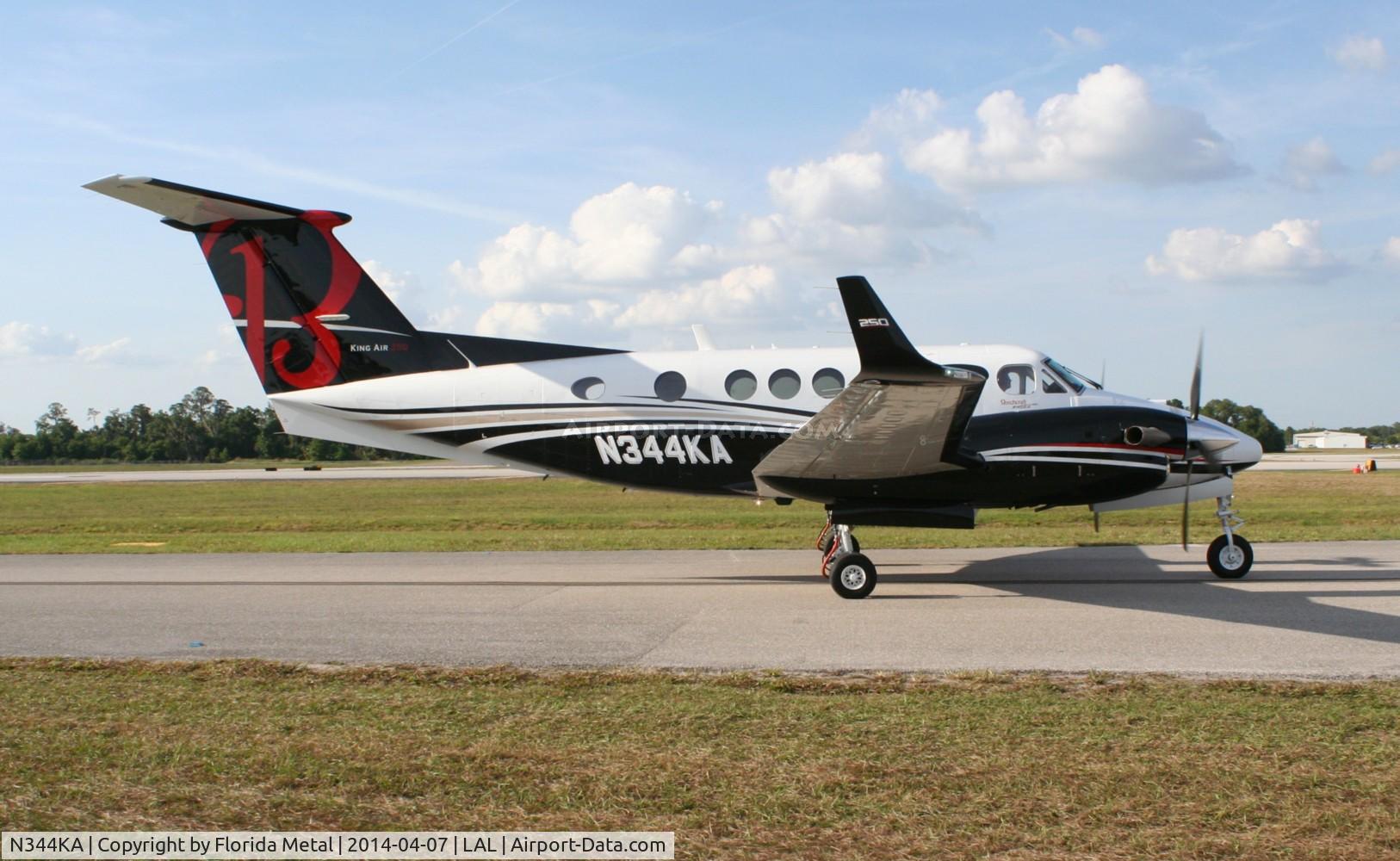 N344KA, 2012 Hawker Beechcraft B200GT King Air C/N BY-144, Beech 250GT