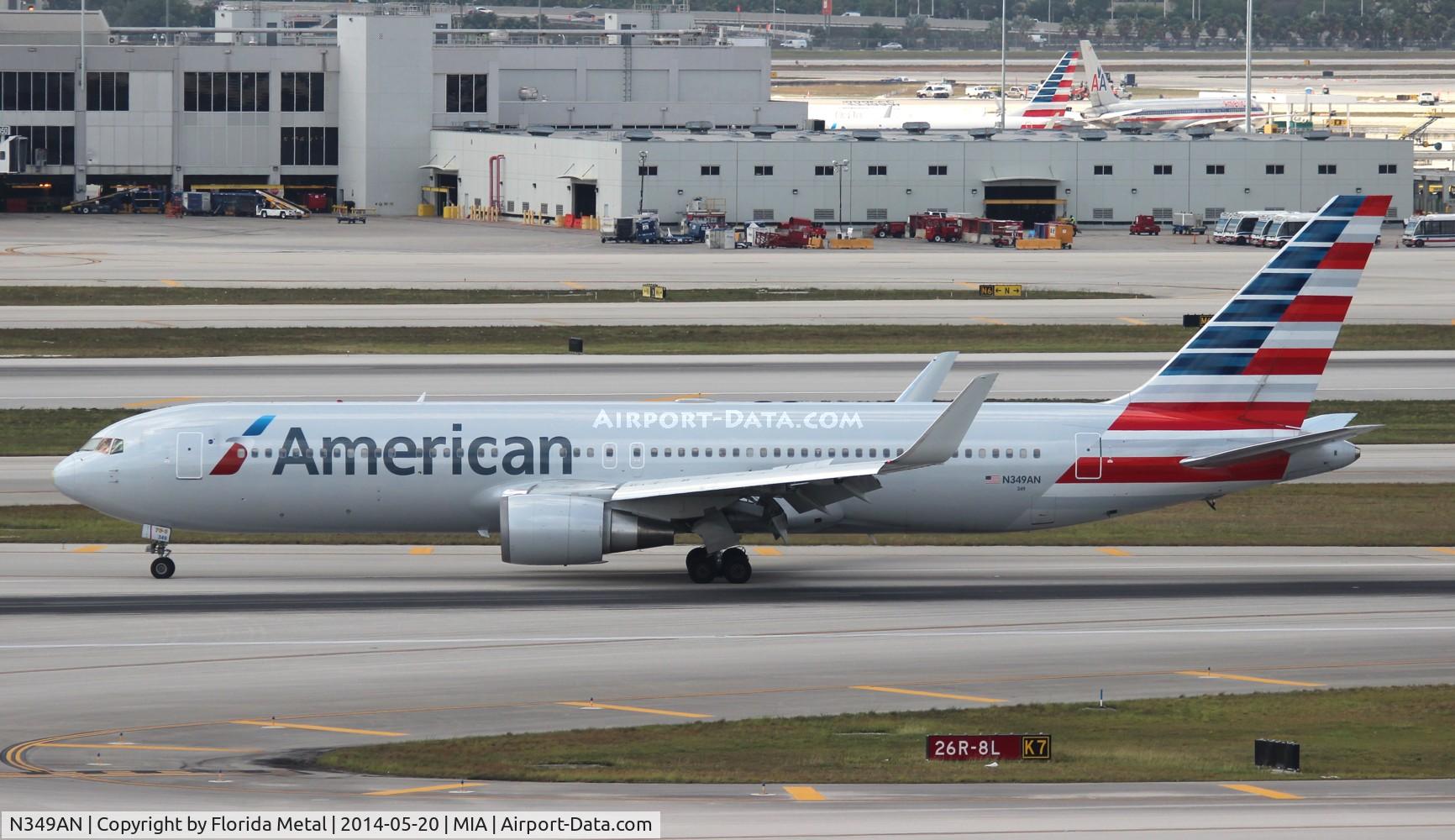 N349AN, 2003 Boeing 767-323 C/N 33088, American