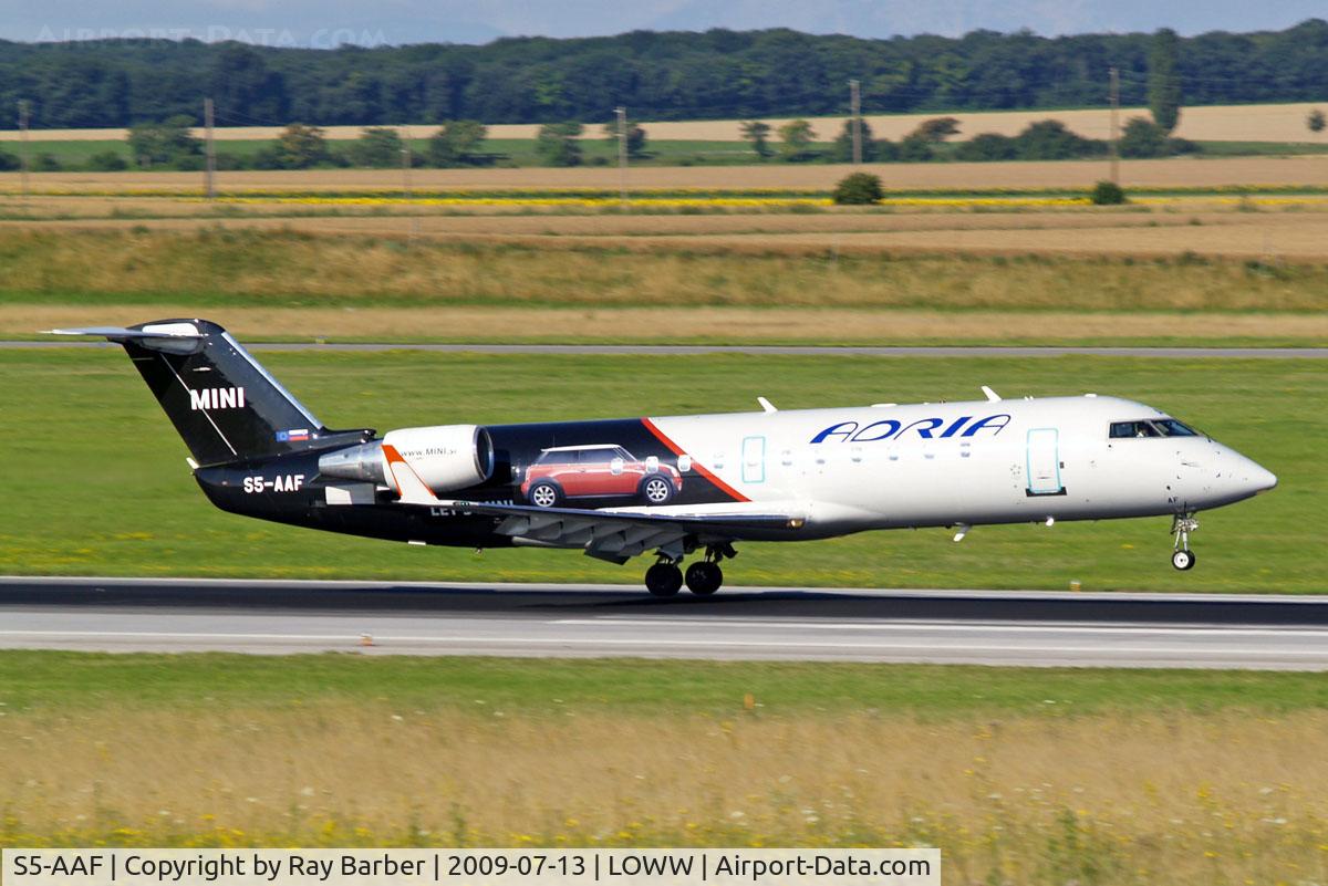 S5-AAF, 1998 Canadair CRJ-200LR (CL-600-2B19) C/N 7272, Canadair CRJ-200LR [7272] (Adria Airways) Vienna-Schwechat~OE 13/07/2009