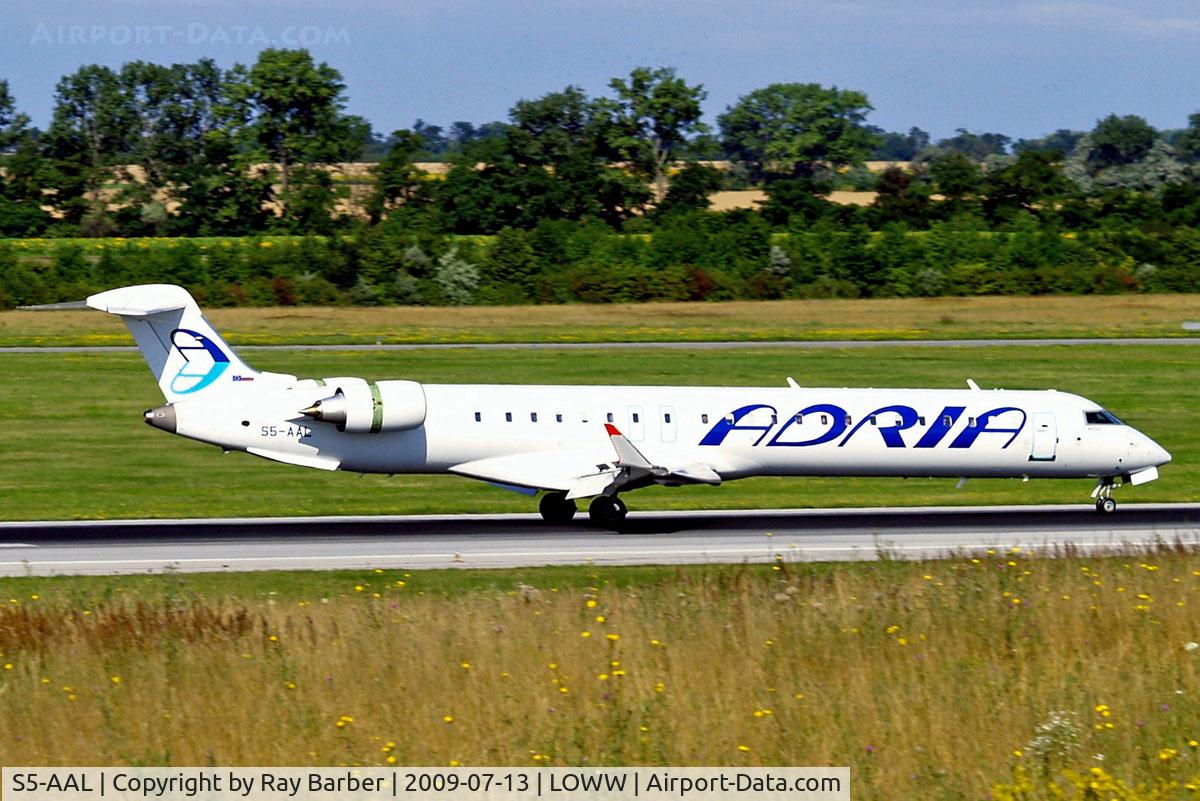 S5-AAL, 2007 Bombardier CRJ-900LR (CL-600-2D24) C/N 15129, Canadair CRJ-900 [15129] (Adria Airways) Vienna-Schwechat~OE 13/07/2009