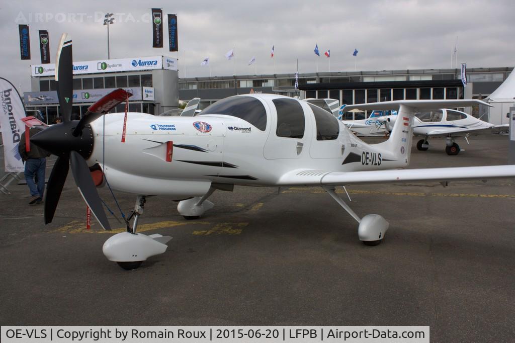 OE-VLS, Diamond DA-50 Superstar C/N 5L.001, Parked