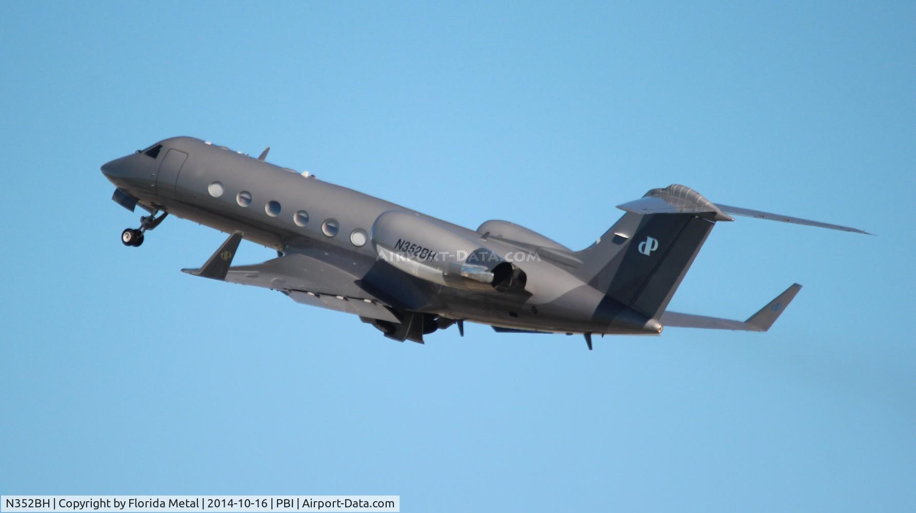 N352BH, 1999 Gulfstream Aerospace G-IV C/N 1393, Gulfstream IV