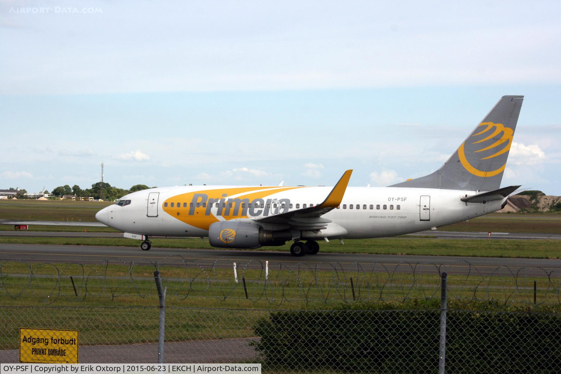 OY-PSF, 1998 Boeing 737-7Q8 C/N 28210, OY-PSF just arrived rw 04L