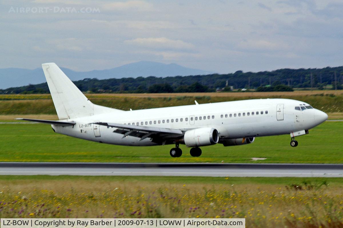 LZ-BOW, 1987 Boeing 737-330 C/N 23834, Boeing 737-330 [23834] (SkyEurope Airlines) Vienna-Schwechat~OE 13/07/2009