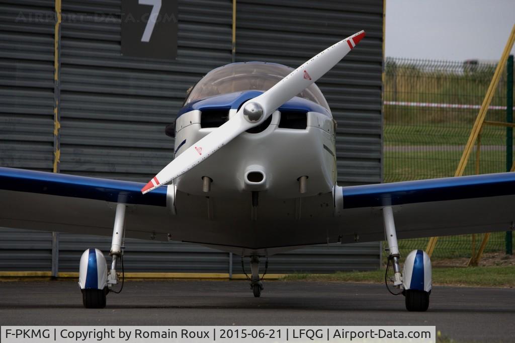 F-PKMG, 1962 Piel CP-301A Emeraude C/N 353, Parked