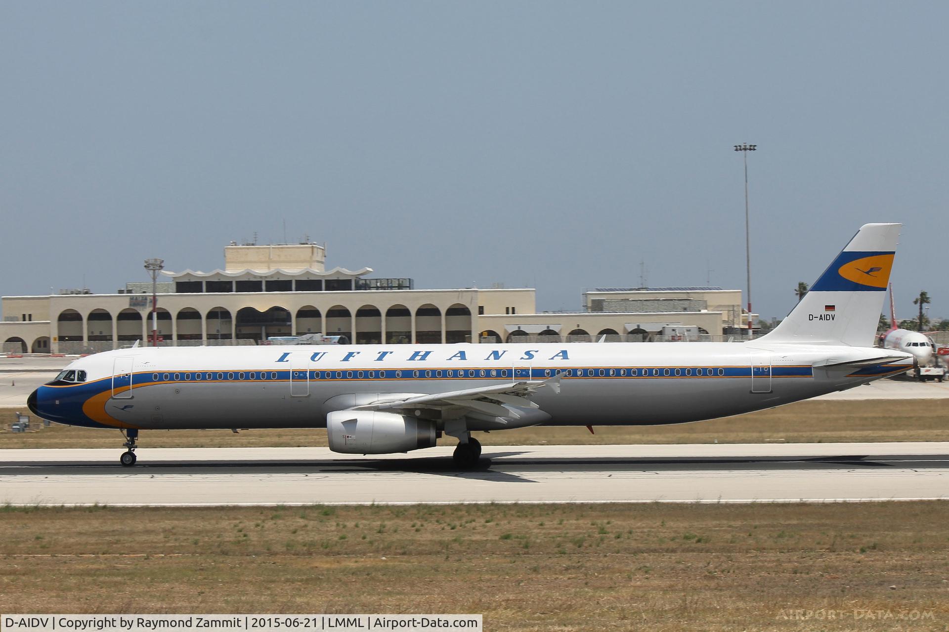 D-AIDV, 2012 Airbus A321-231 C/N 5413, A321 D-AIDV Lufthansa in metro livery