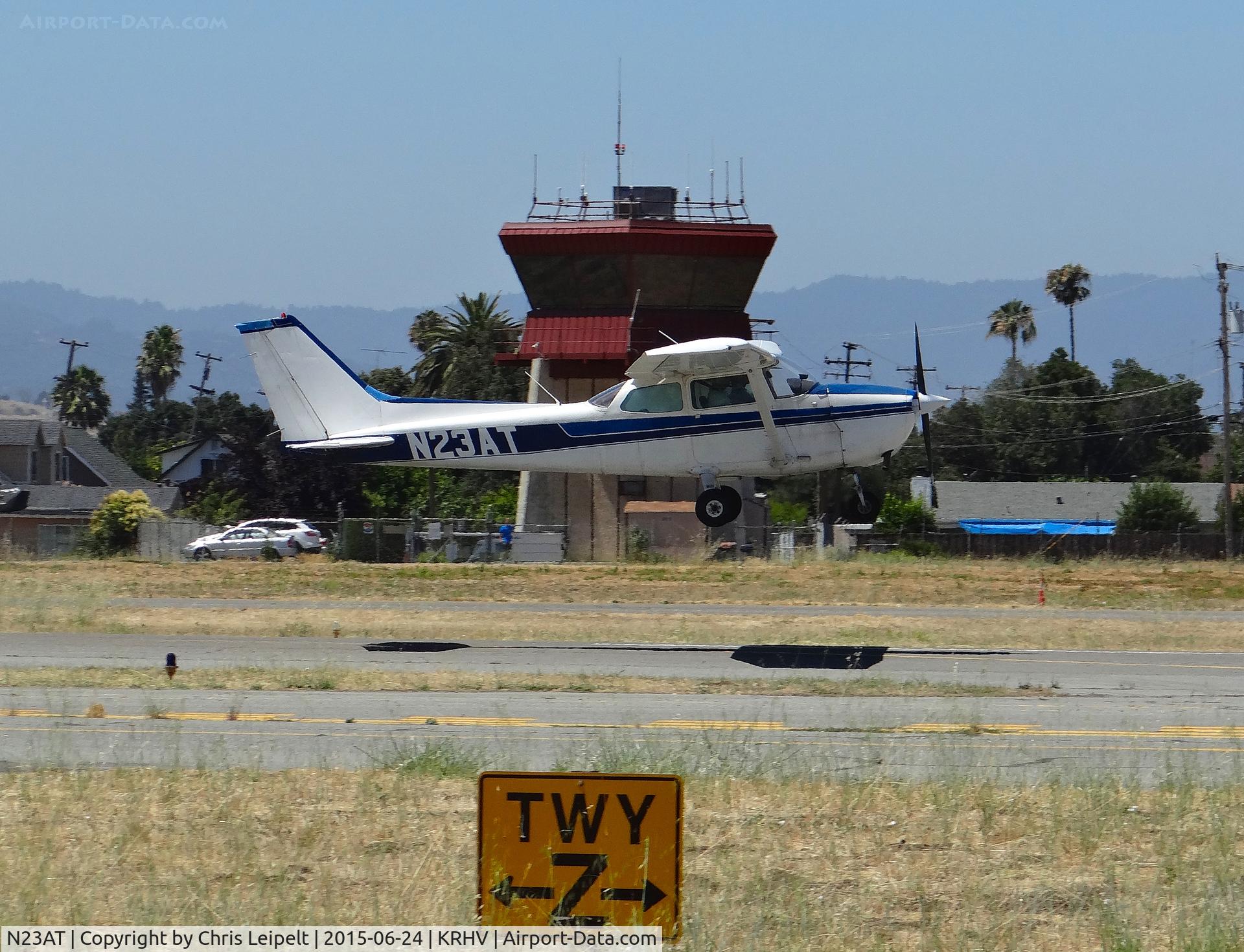 N23AT, 1978 Cessna 172N C/N 17270997, California Nice Air's 1978 Cessna 172N departing on runway 31R at Reid Hillview Airport, CA.