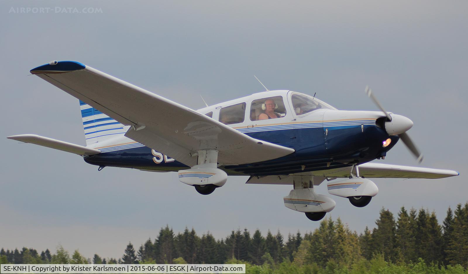 SE-KNH, Piper PA-28-181 C/N 288390071, EAA Fly In 2015.