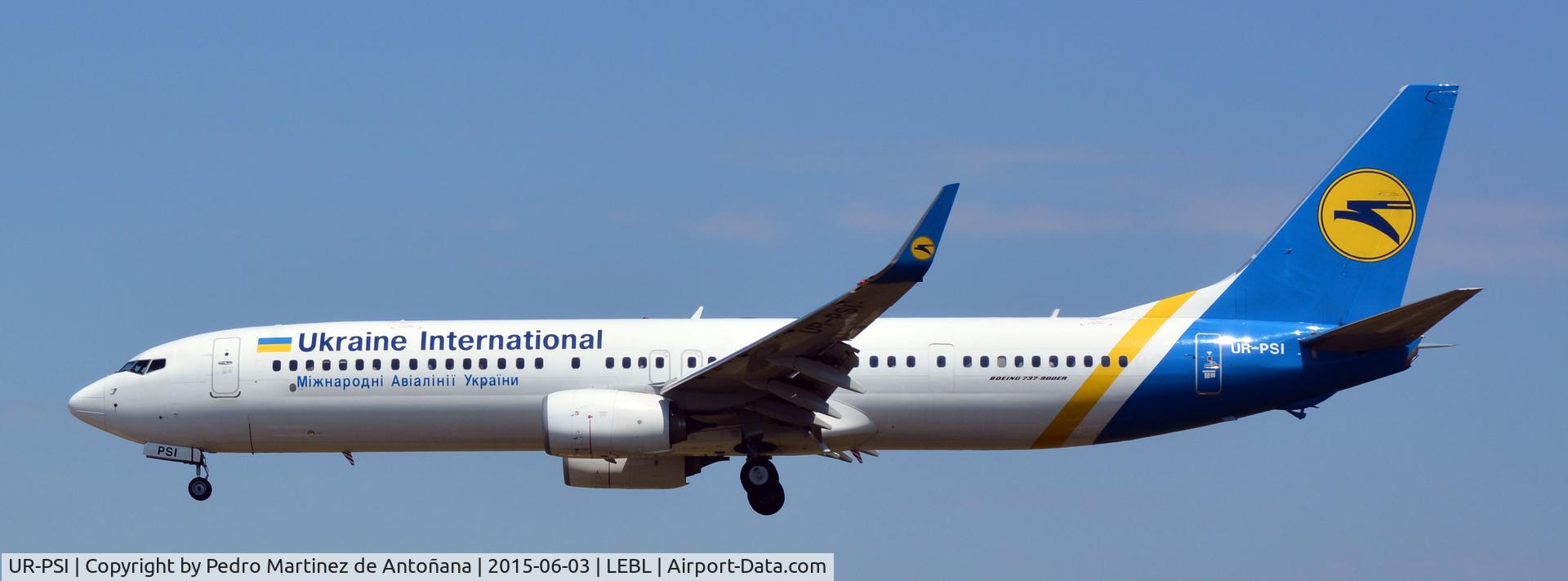 UR-PSI, 2013 Boeing 737-9KVER C/N 41534, El Prat Barcelona - España