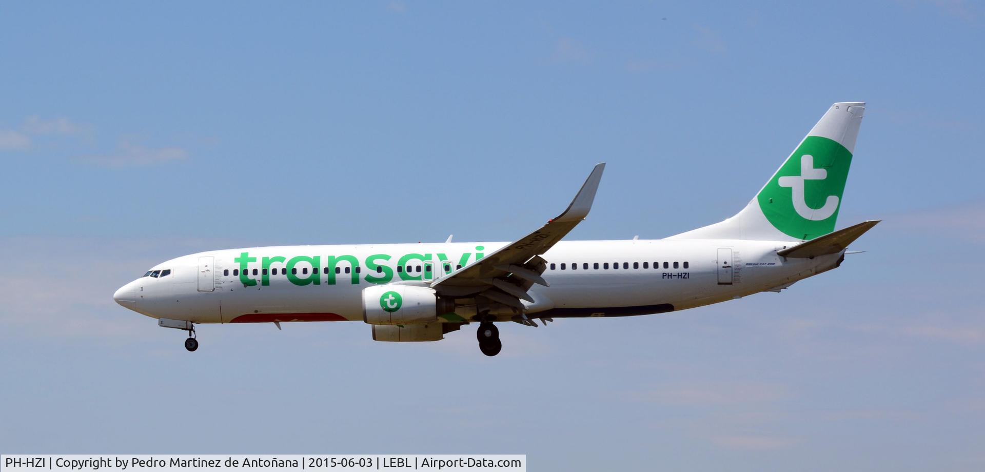 PH-HZI, 2000 Boeing 737-8K2 C/N 28380, El Prat Barcelona - España