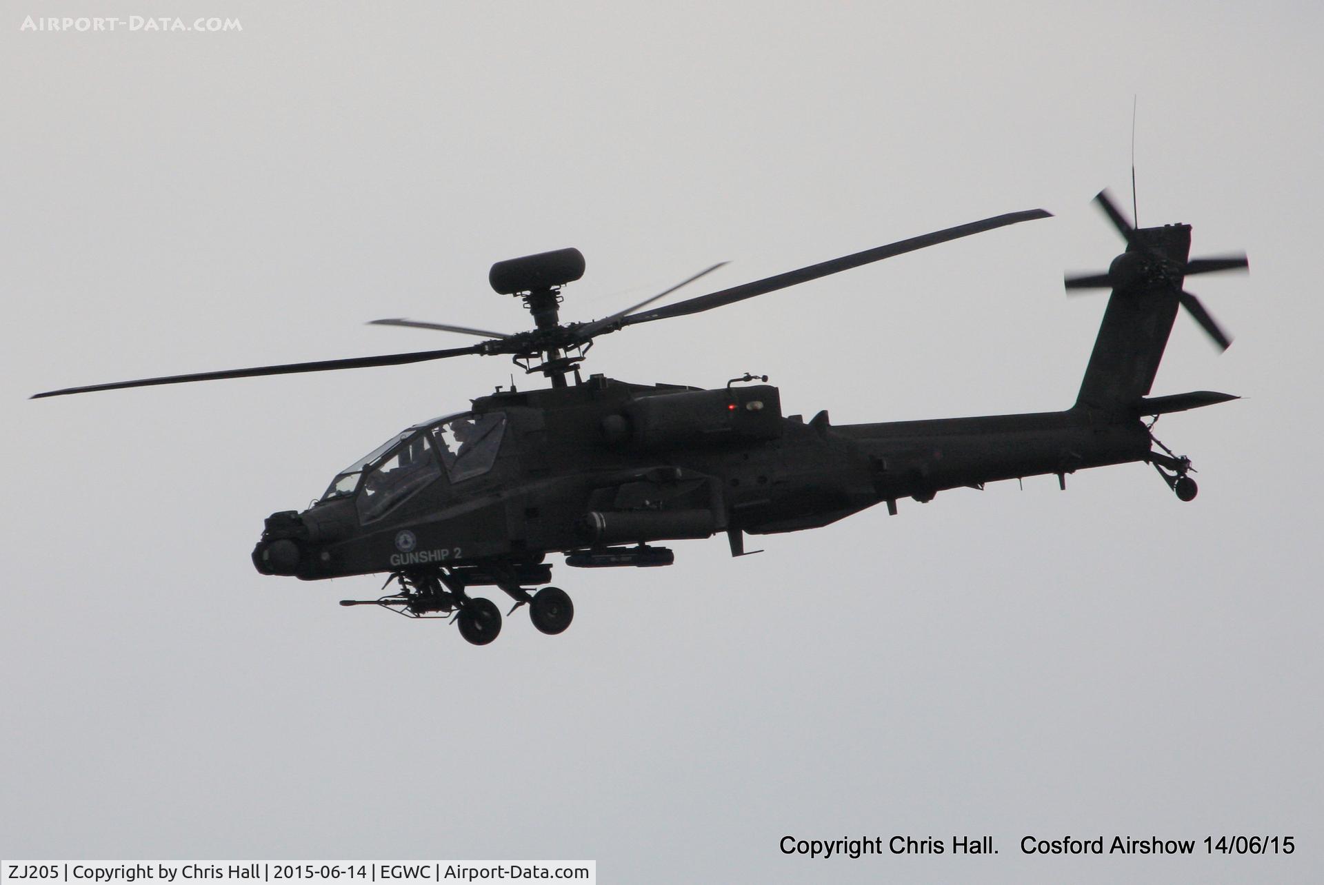 ZJ205, Westland Apache AH.1 C/N DU039/WAH039, displaying at the 2015 Cosford Airshow