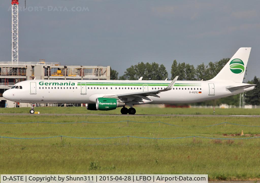 D-ASTE, 2014 Airbus A321-211 C/N 6005, Ready for take off rwy 32R