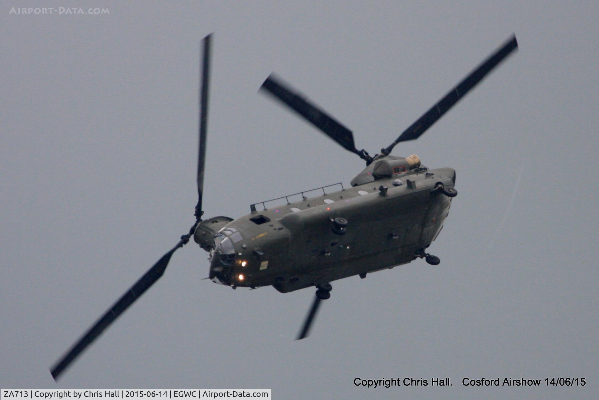 ZA713, Boeing Vertol Chinook HC.4 C/N M/A025/B-844/M7013, displaying at the 2015 Cosford Airshow