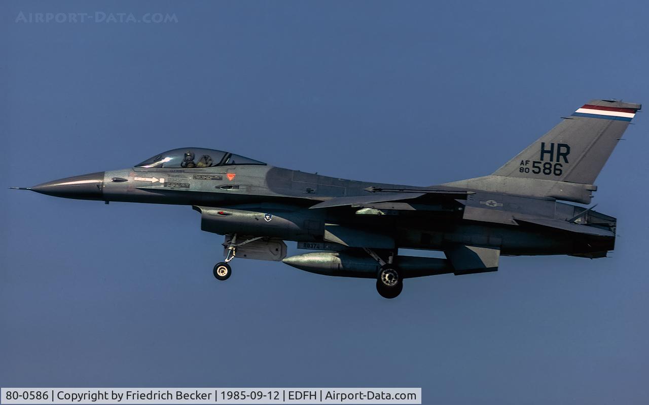 80-0586, 1980 General Dynamics F-16A Block 15A C/N 61-307, on final RW21