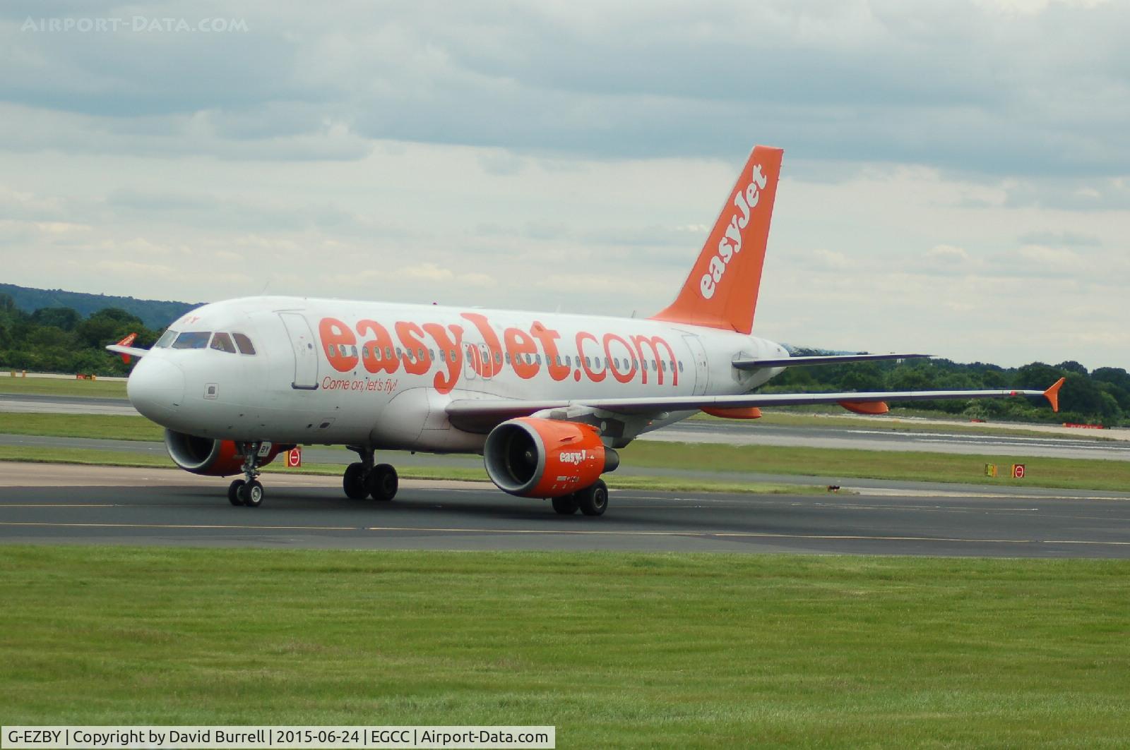 G-EZBY, 2007 Airbus A319-111 C/N 3176, EasyJet Airbus A319-111 taxiing at Manchester Airport after arrival.