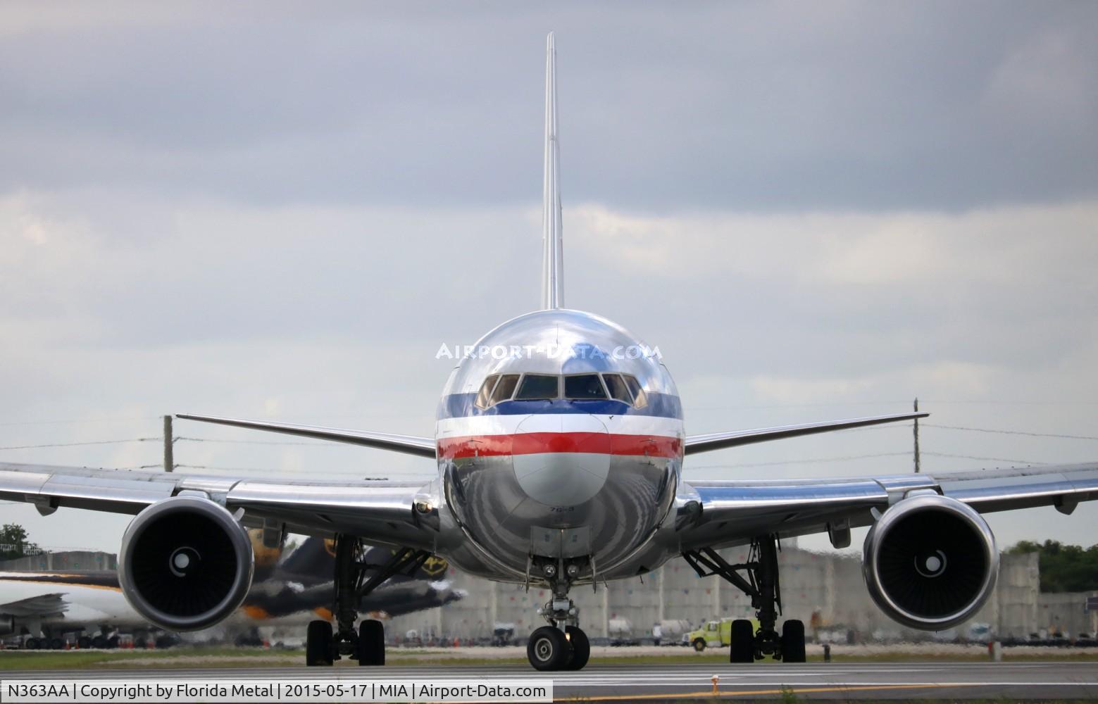 N363AA, 1988 Boeing 767-323 C/N 24044, American