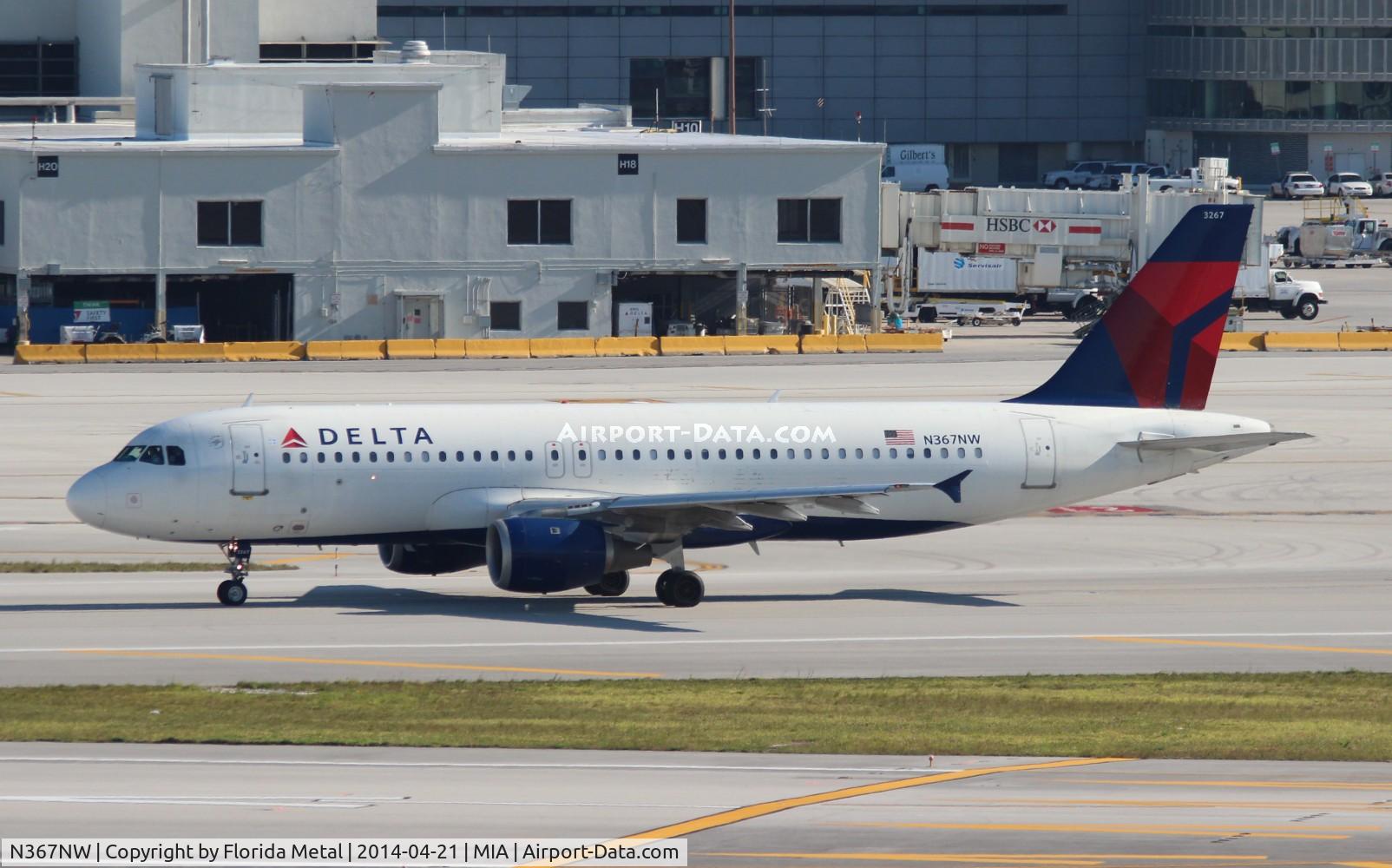 N367NW, 1999 Airbus A320-212 C/N 0988, Delta