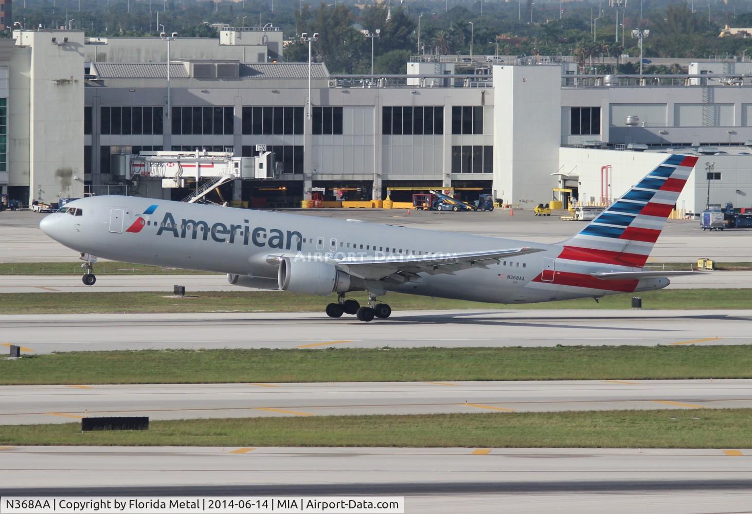 N368AA, 1991 Boeing 767-323 C/N 25195, American