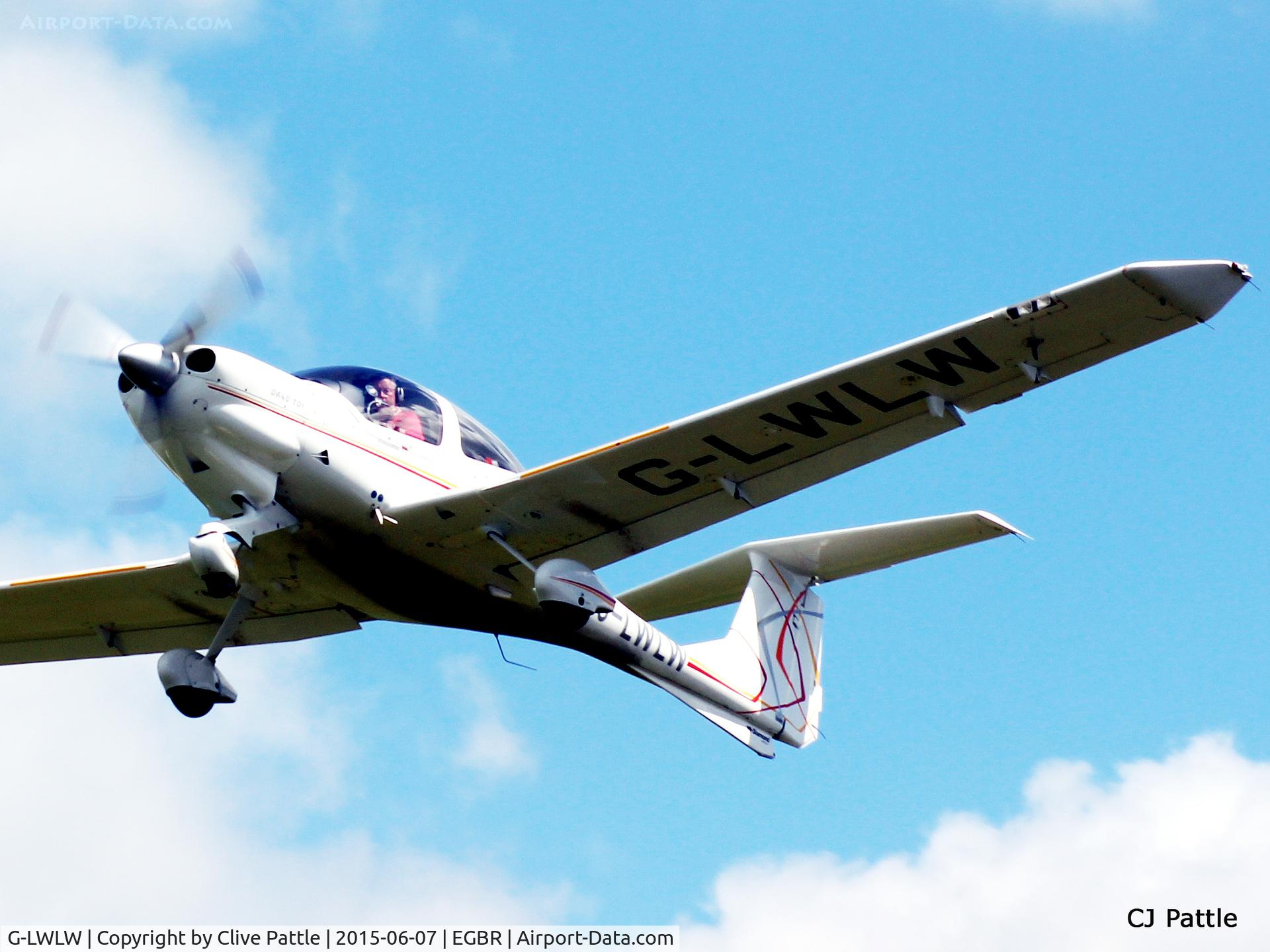 G-LWLW, 2003 Diamond DA-40D Diamond Star C/N D4.052, At The Real Aeroplane Company Ltd Radial Fly-In, Breighton Airfield, Yorkshire, U.K.  - EGBR
