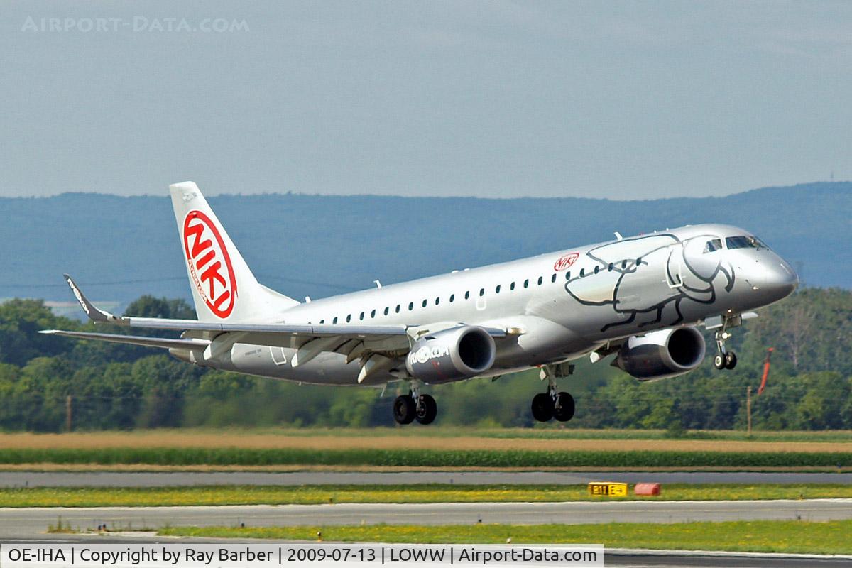 OE-IHA, 2009 Embraer 190LR (ERJ-190-100LR) C/N 19000285, Embraer Emb-190-100LR [19000285] (flyniki) Vienna-Schwechat~OE 13/07/2009