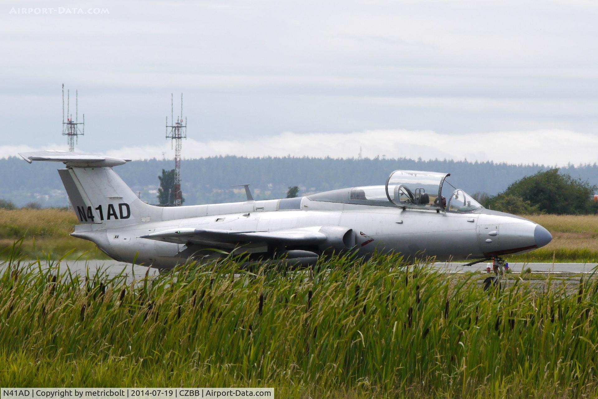 N41AD, 1968 Aero L-29 Delfin C/N 893141, N41AD (1968 L-29 Delfin) at the Boundary Bay Airshow 2014
