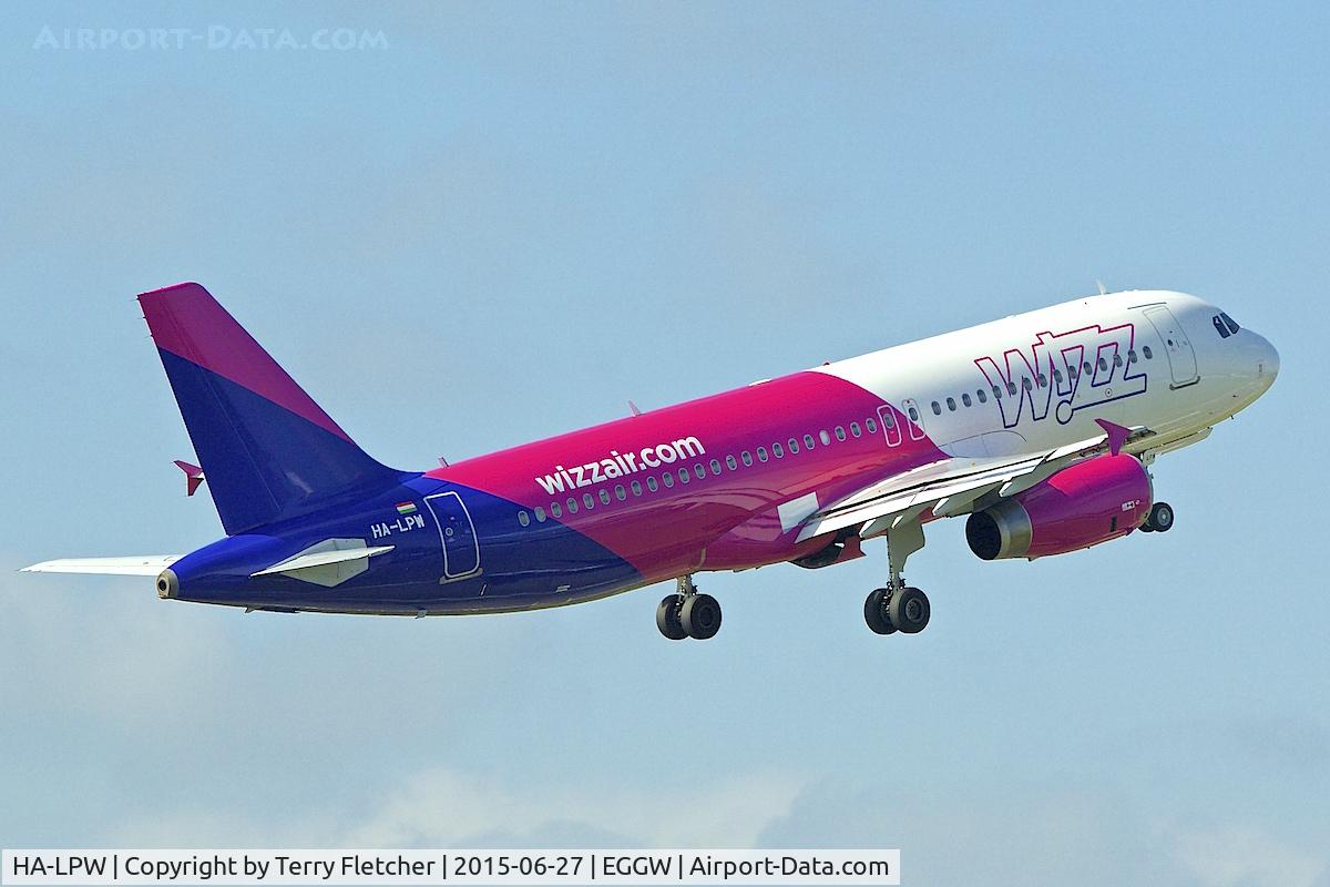 HA-LPW, 2009 Airbus A320-232 C/N 3947, 2009 Airbus A320-232, c/n: 3947 at Luton