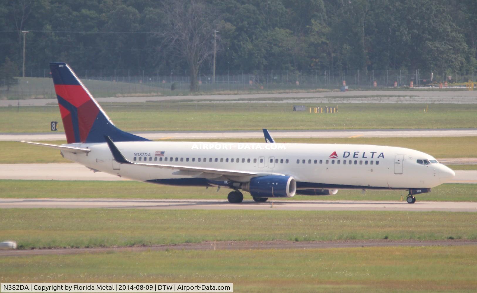 N382DA, 1999 Boeing 737-832 C/N 30345, Delta 737-800