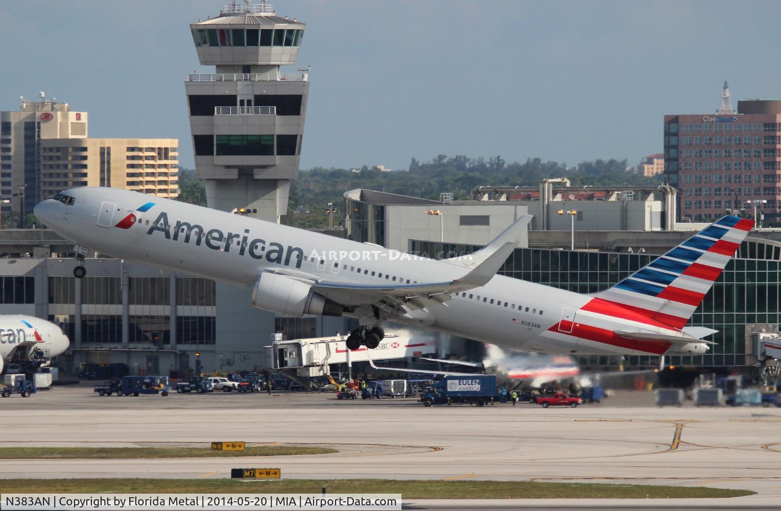 N383AN, 1993 Boeing 767-323 C/N 26995, American