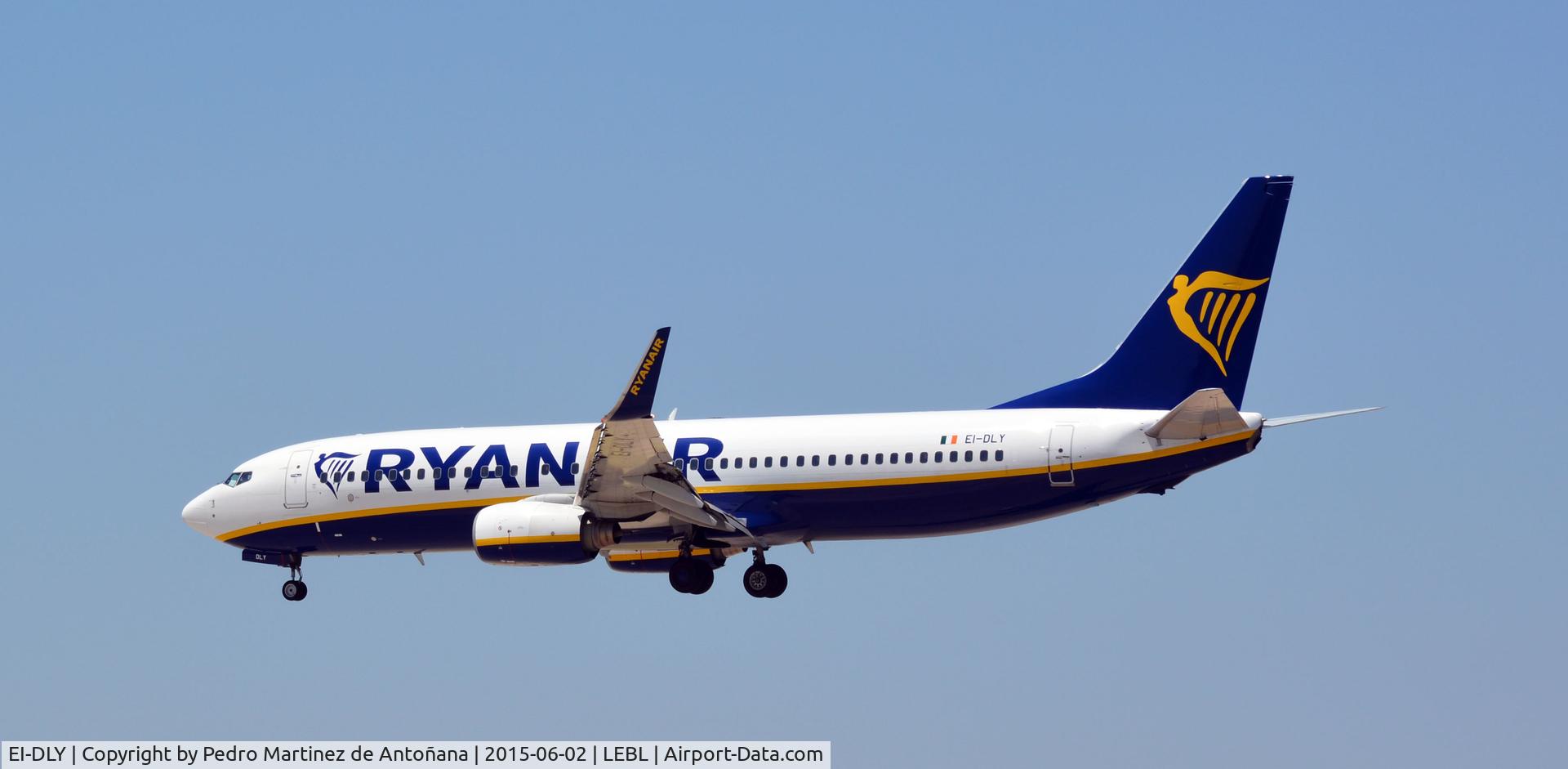 EI-DLY, 2006 Boeing 737-8AS C/N 33601, El Prat  Barcelona - España