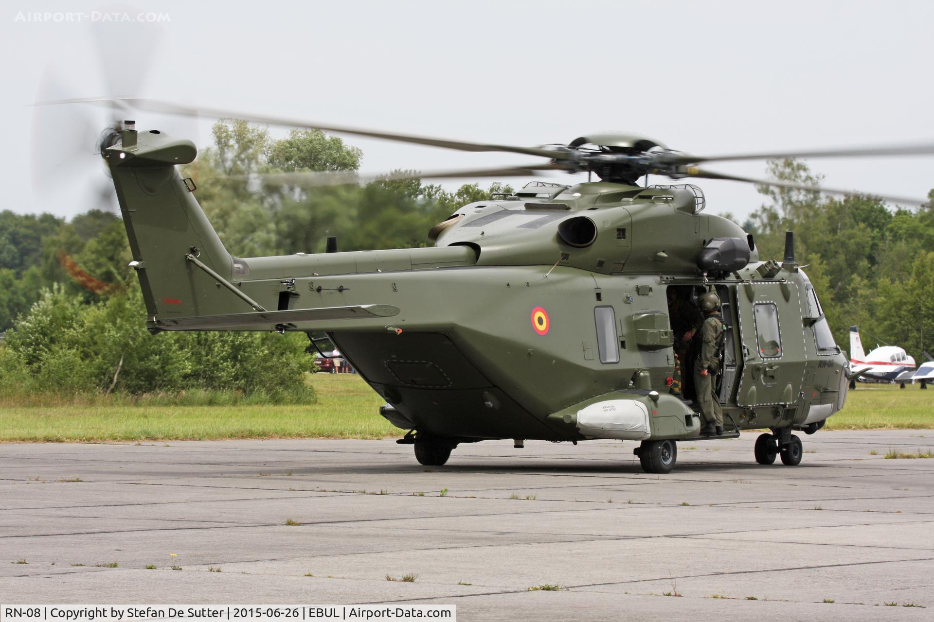 RN-08, 2014 Eurocopter NH90-TTH C/N 1307/TBEA04, Refueling in Ursel for a display at the Open Door in Semmerzake.