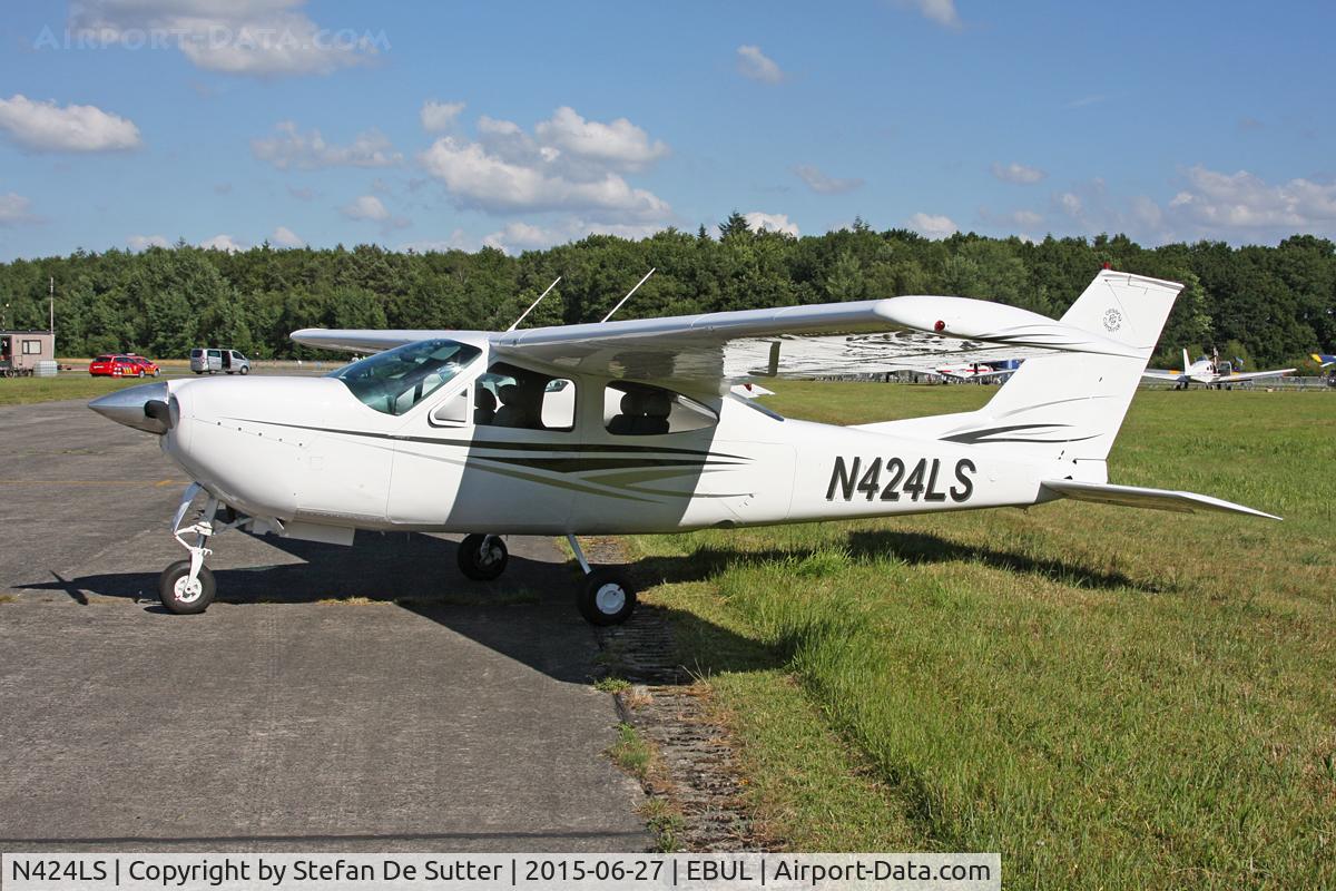 N424LS, 1975 Reims F177RG Cardinal RG C/N 0130, Ursel Avia 2015. First Picture.