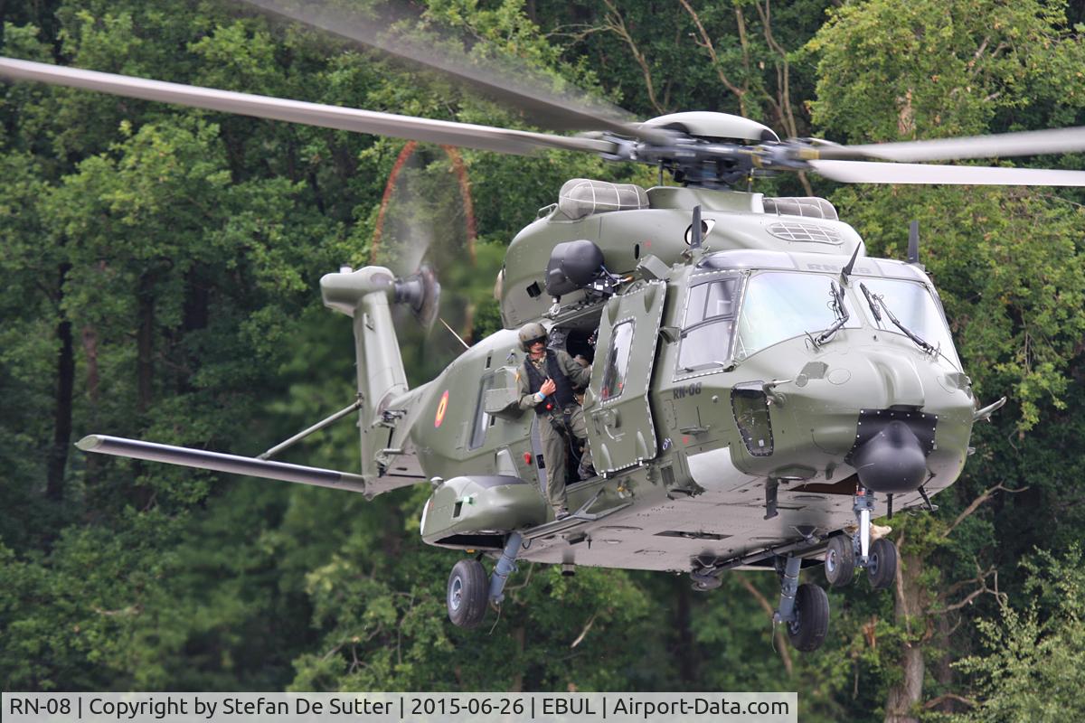 RN-08, 2014 Eurocopter NH90-TTH C/N 1307/TBEA04, Ursel Avia 2015. Leaving for the Open Door @ Semmerzake.