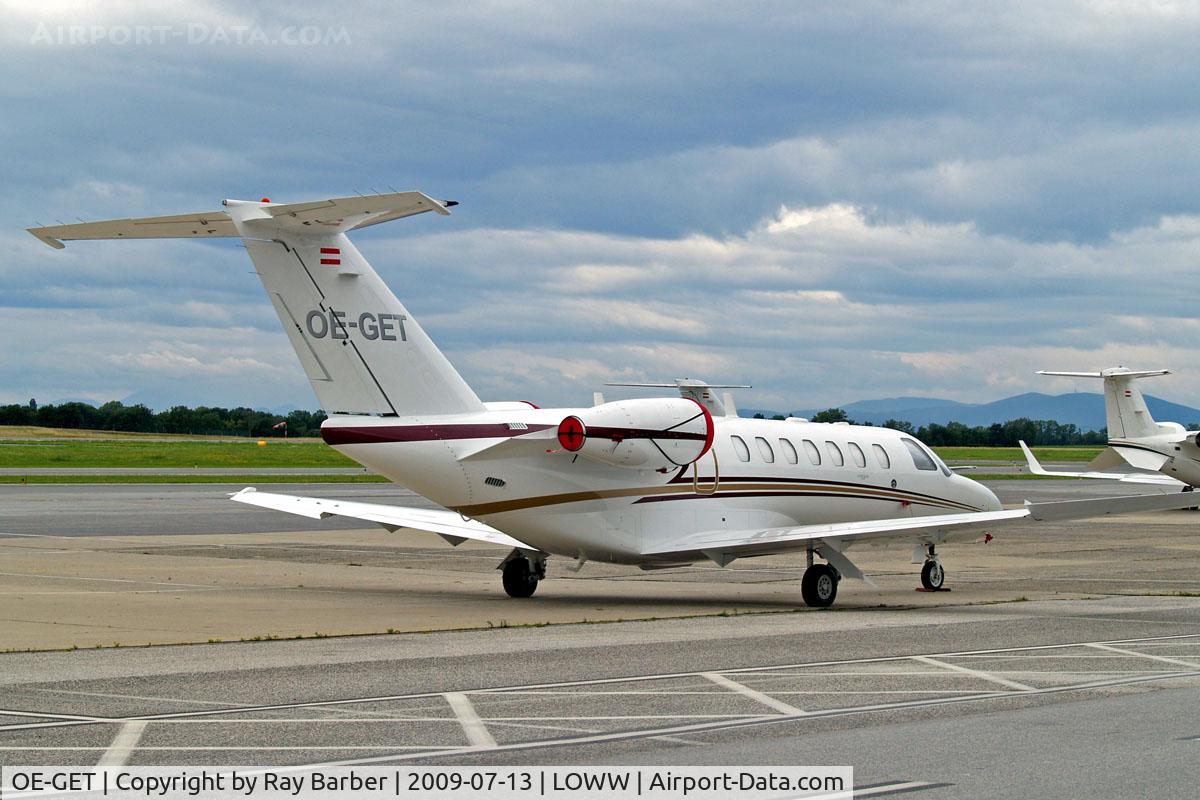 OE-GET, 2008 Cessna 525B CitationJet CJ3 C/N 525B-0277, Cessna CitationJet CJ3 [525B-0277] (Airlink Luftverkehrs) Vienna-Schwechat~OE 13/07/2009