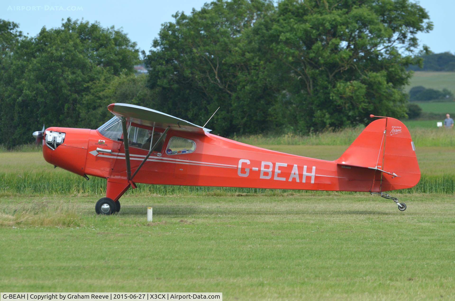 G-BEAH, 1946 Auster J-2 Arrow C/N 2366, Departing from Northrepps.