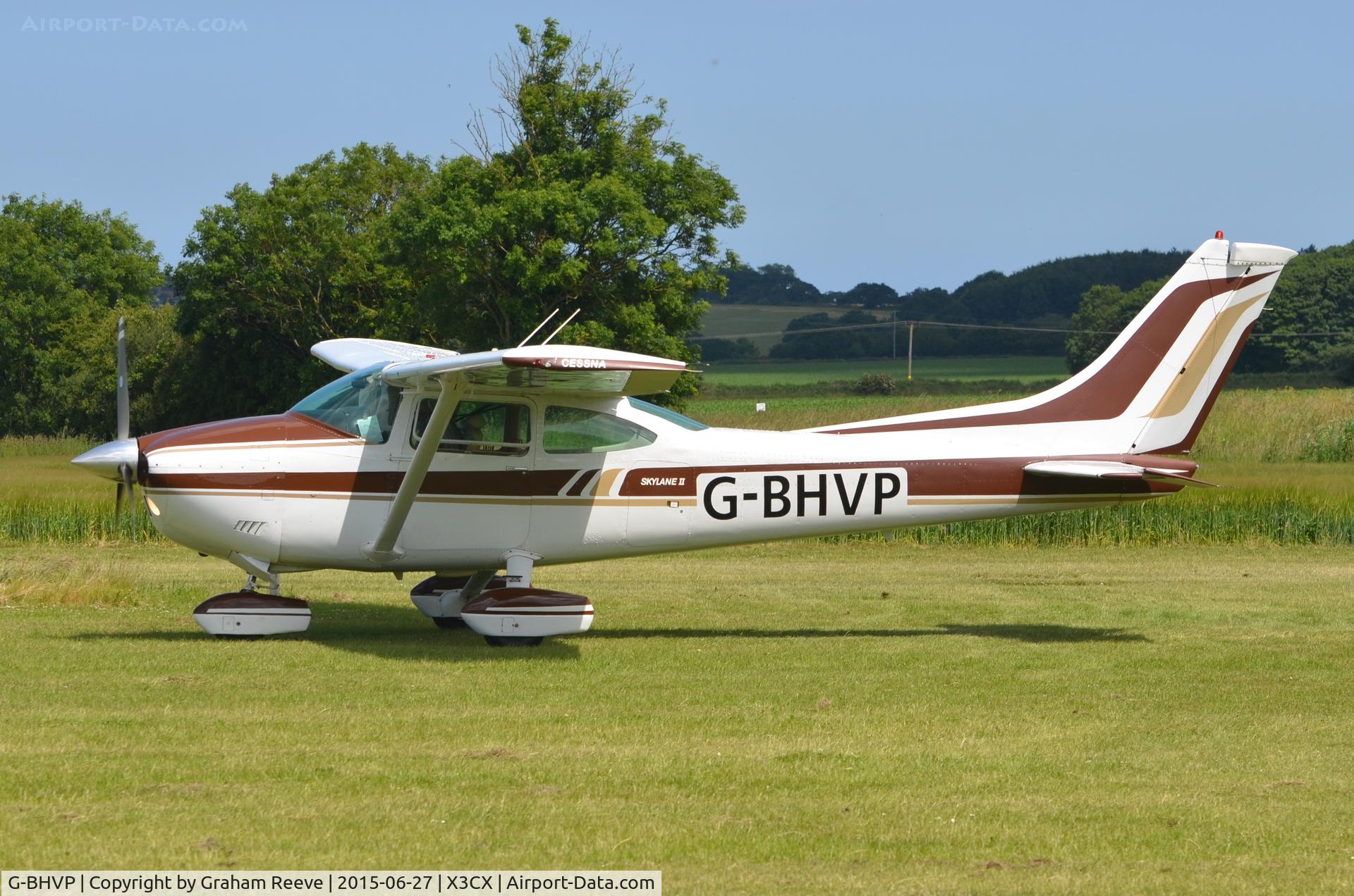G-BHVP, 1979 Cessna 182Q Skylane C/N 182-67071, Just landed at Norwich.