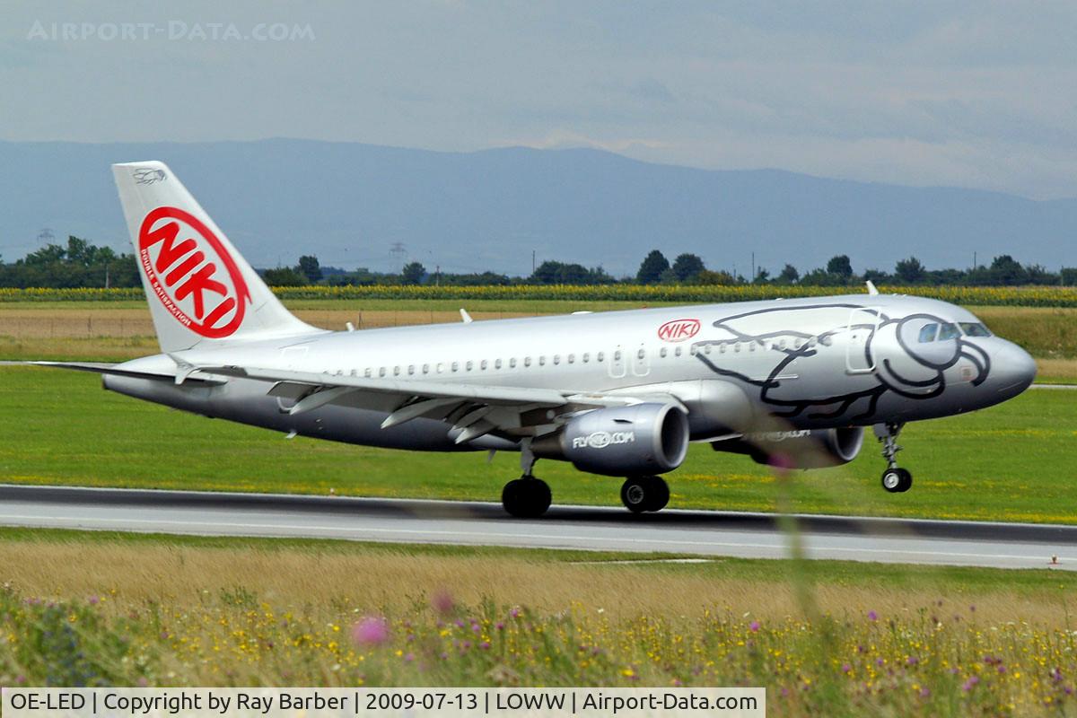 OE-LED, 2008 Airbus A319-112 C/N 3407, Airbus A319-132 [3407] (flyniki) Vienna-Schwechat~OE 13/07/2009