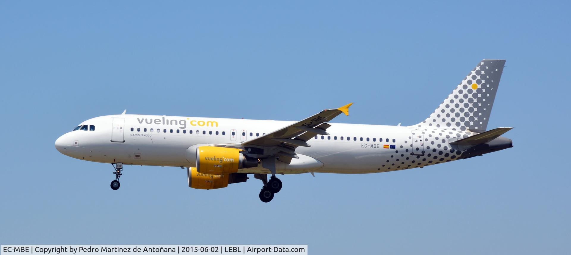 EC-MBE, 2008 Airbus A320-211 C/N 3476, El prat barcelona - España