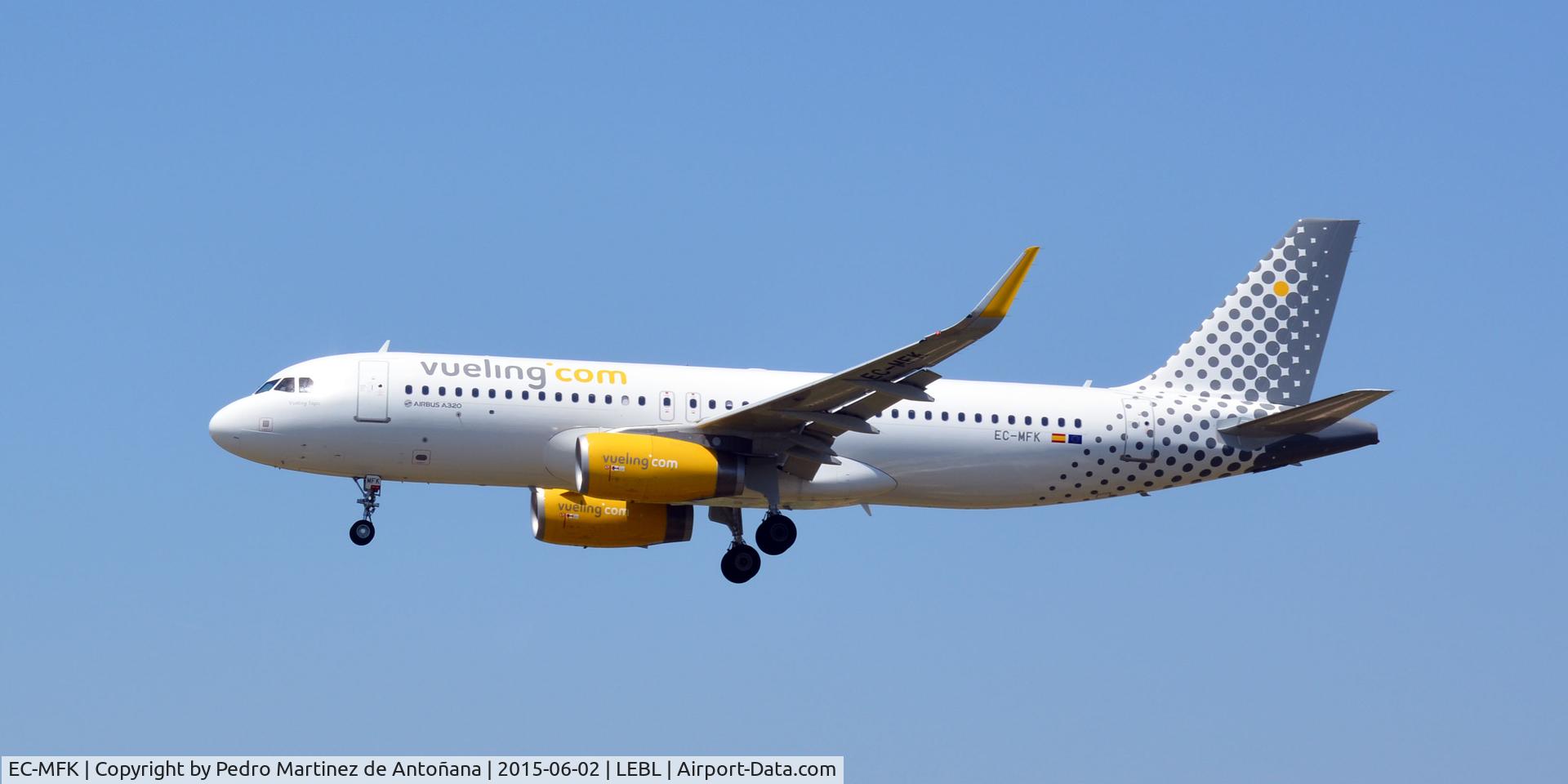 EC-MFK, 2015 Airbus A320-232 C/N 6535, El Prat  Barcelona - España