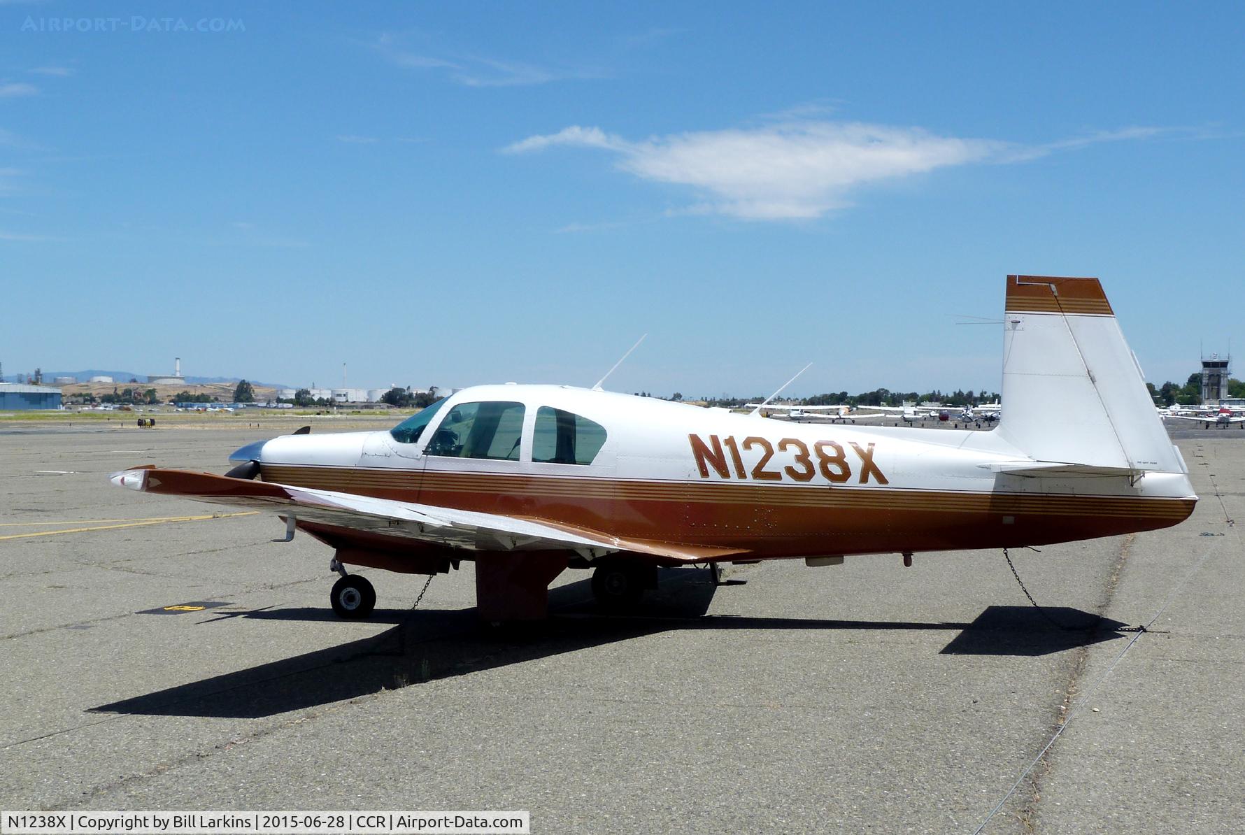 N1238X, 1963 Mooney M20E C/N 111, Visitor again.