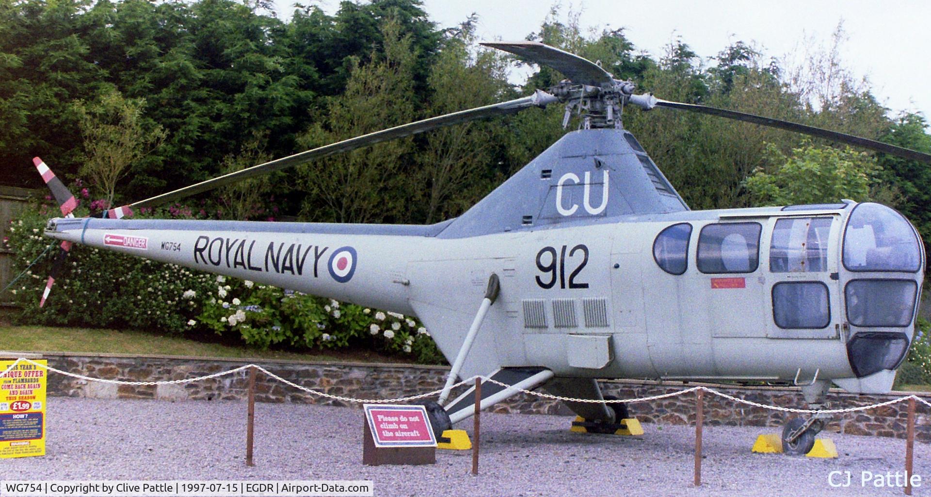WG754, 1952 Westland Dragonfly HR.5 C/N W/H/64, Scanned from old negative. WG754 on display at the long-gone Cornwall Aero Park Museum/Flambards Village Holiday site at Helston, Cornwall, in July 1997. Believed to now be preserved in a Venezuelean Museum.