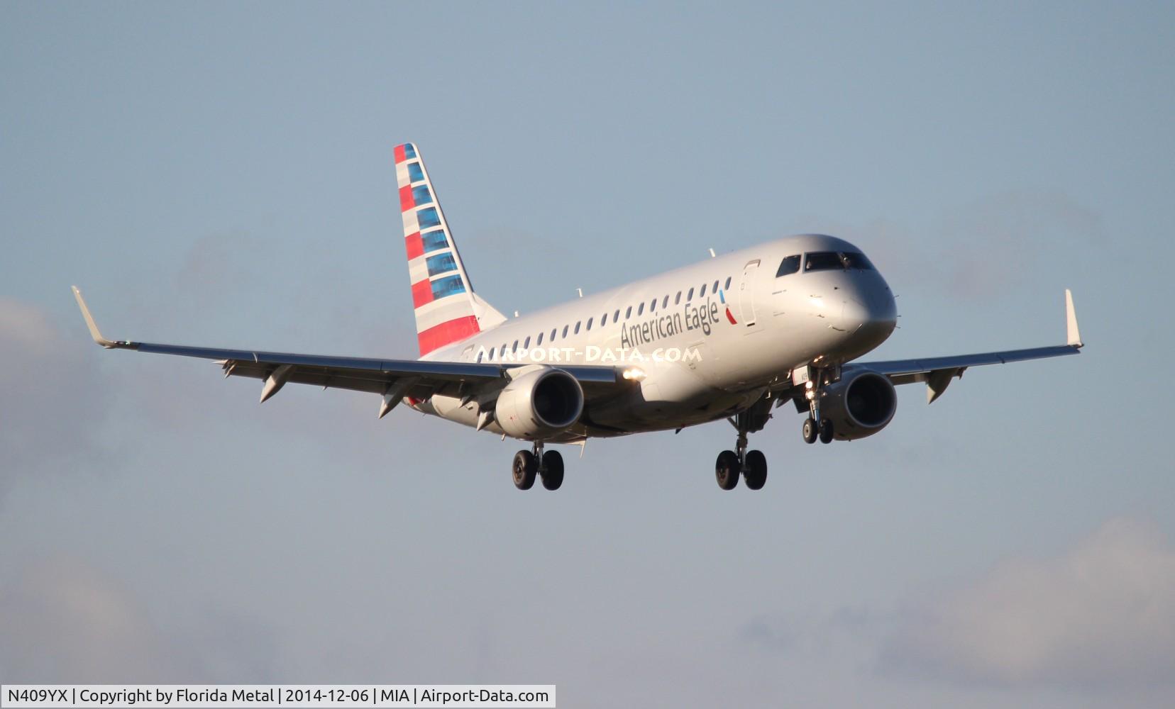 N409YX, 2013 Embraer 175LR (ERJ-170-200LR) C/N 17000372, American Eagle