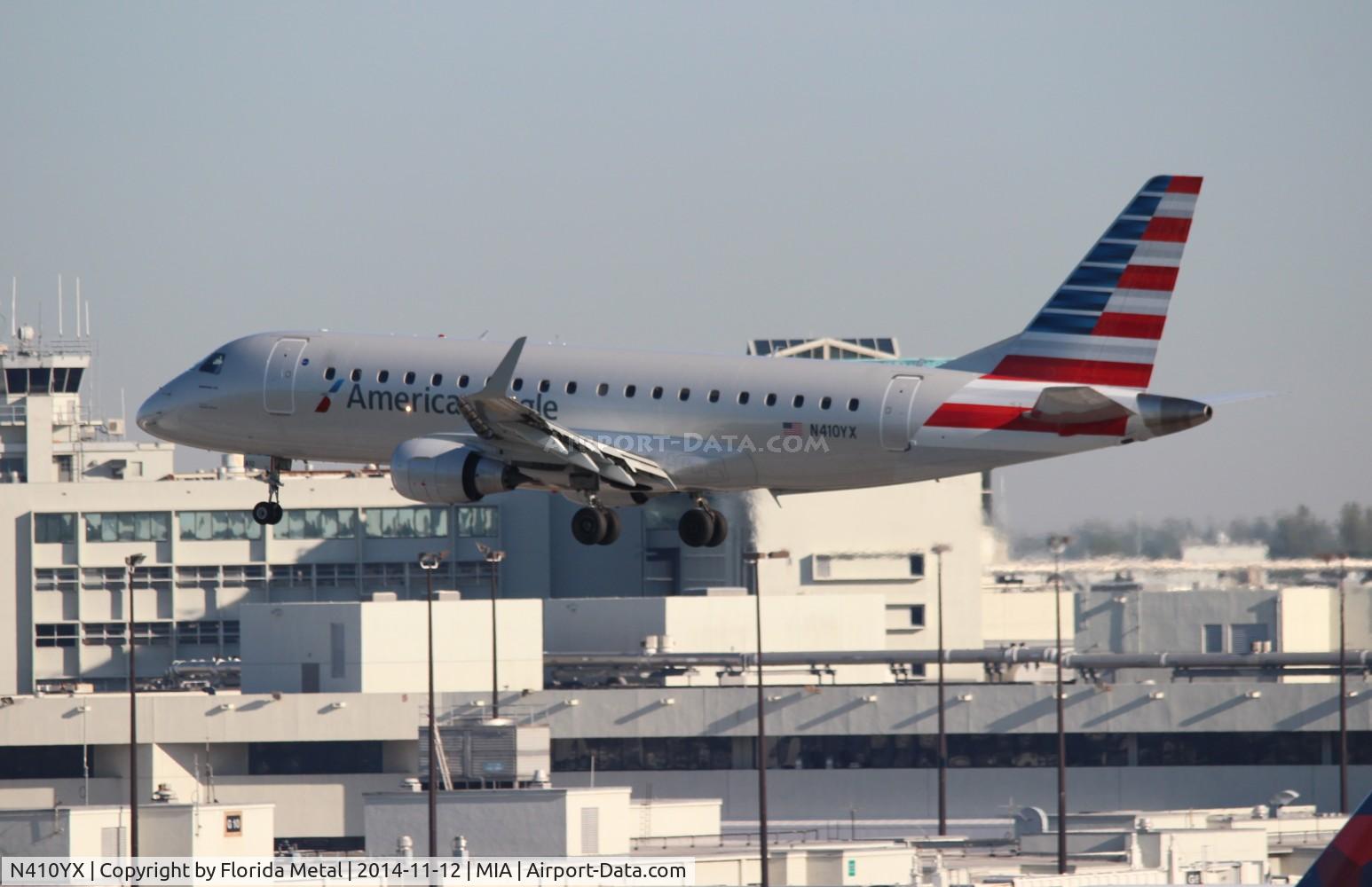 N410YX, 2013 Embraer 175LR (ERJ-170-200LR) C/N 17000373, American Eagle
